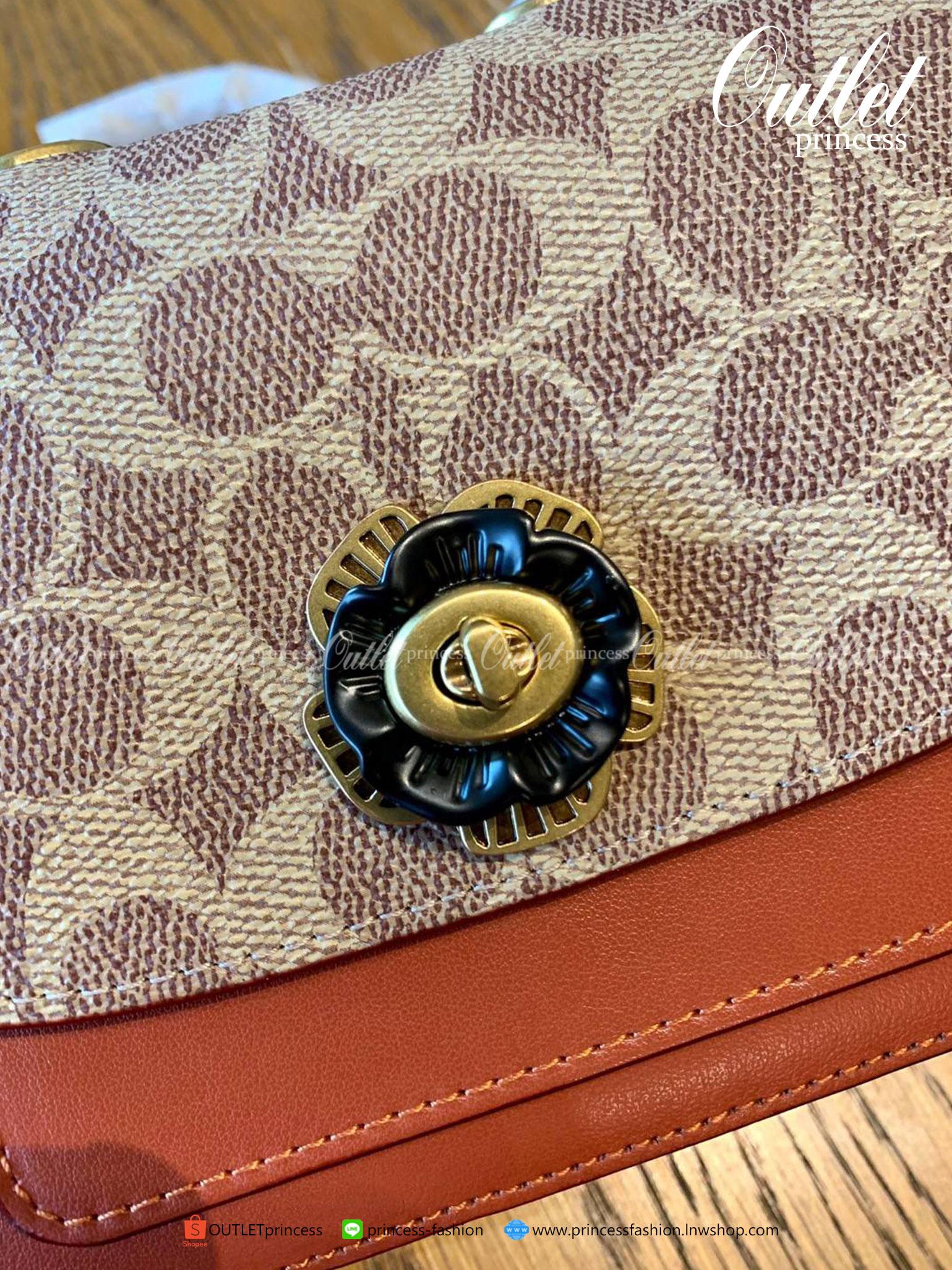 ของแท้ 100% COACH MADISON 16 CROSSBODY BAG LEATHER