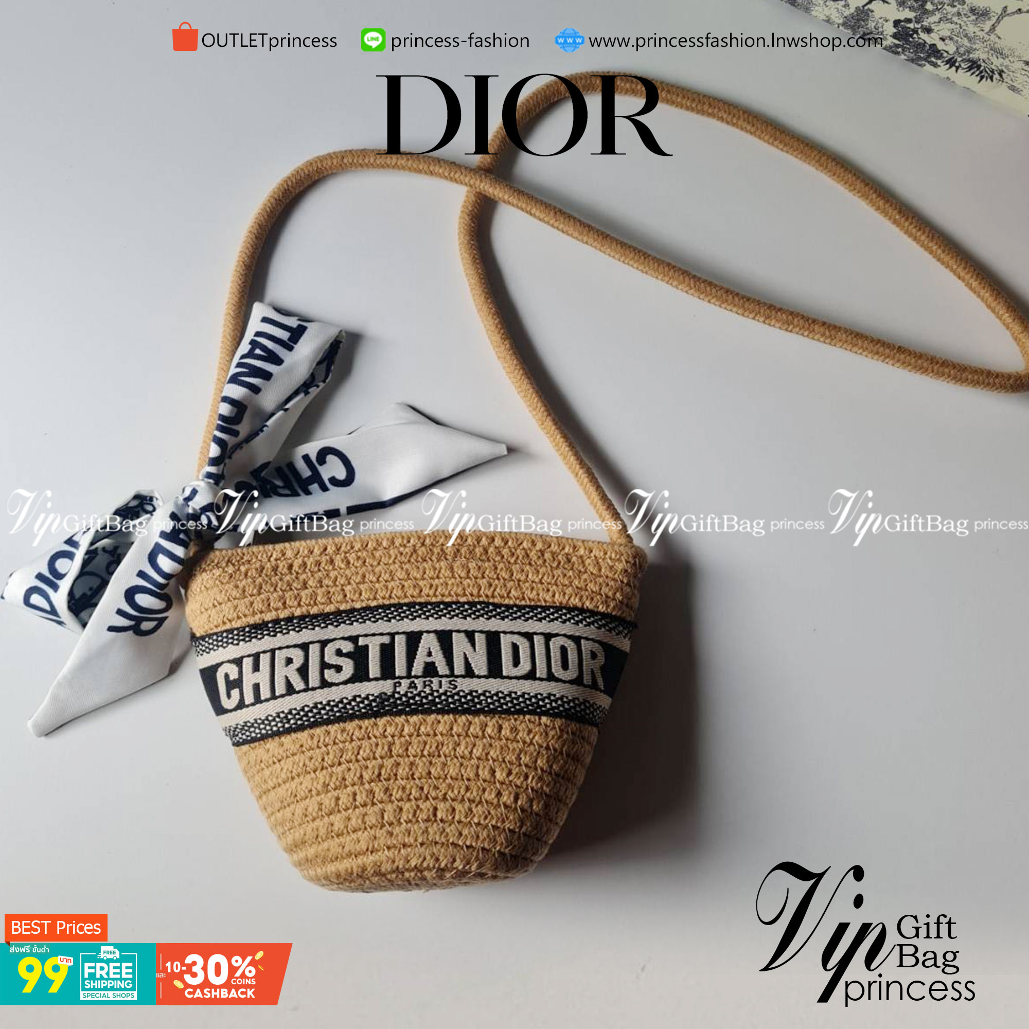 VIP 】Christian Dior Wicker Basket Bag 15cm Spring/Summer Collection น่ารักมากกก เข้ากับทุกลุคในวันสบายๆ แถมผ้าผูกเข้าเซ็ท เปลี่ยนมาผูกผม ก็เก๋น้าา จะถือไปคาเฟ่ ไปทะเลก็ได้หมดเลยค่าา มาพร้อมกล่องแบรนด์ใช้เป็นของขวัญแทนใจได้เลยค่าา