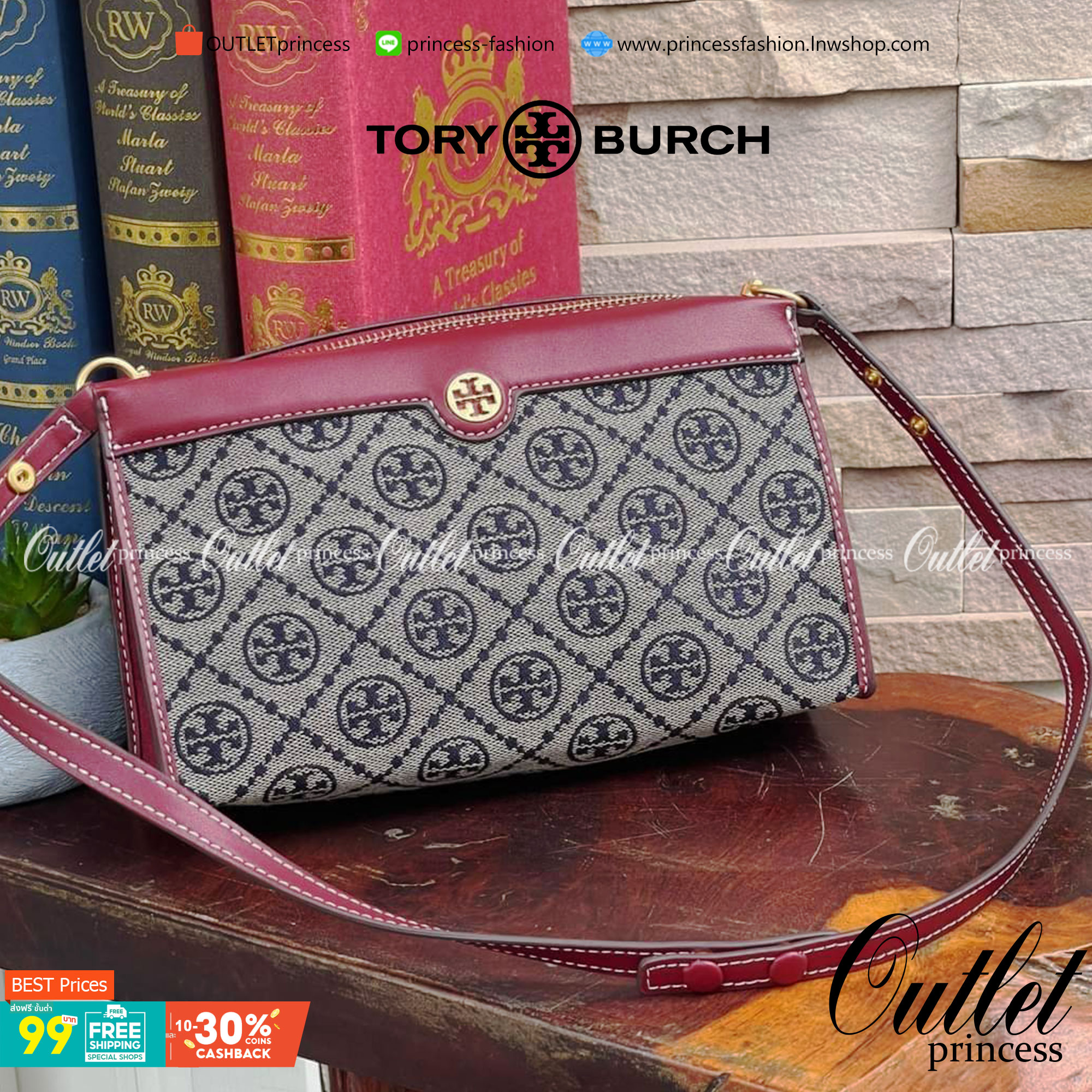 Tory burch t monogram jacquard mini pouchette ปังไม่หยุดกับลวดลาย T Monogram ที่มารังสรรค์ลงบนไอเท็มต่างๆ ในคอลเล็กชั่นต่างๆ สำหรับในรุ่นนี้มาในทรง mini pouchette ที่ได้ดีไซน์น่ารักๆแบบลุคช์ไฮโซ ที่สามารถปรับสายสั้นยาวได้ด้วยกระดุมสแน็ป ต่างออกไปกับคอลเลค