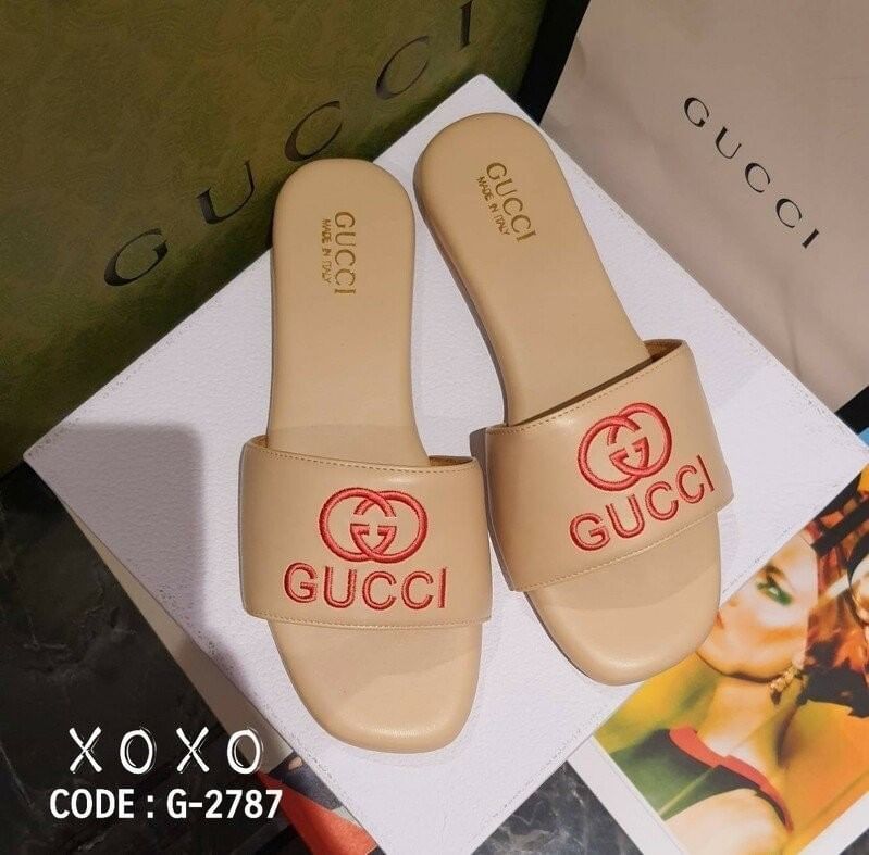 Gucci แตะสวม พื้นฟองน้ำนุ่มมาก สายคาดด้านบนรองซับกำมะหยี พร้อมโลโก้แบรนด์งานปัก ใส่สบาย น้ำหนักเบา แมส์ชุดง่าย