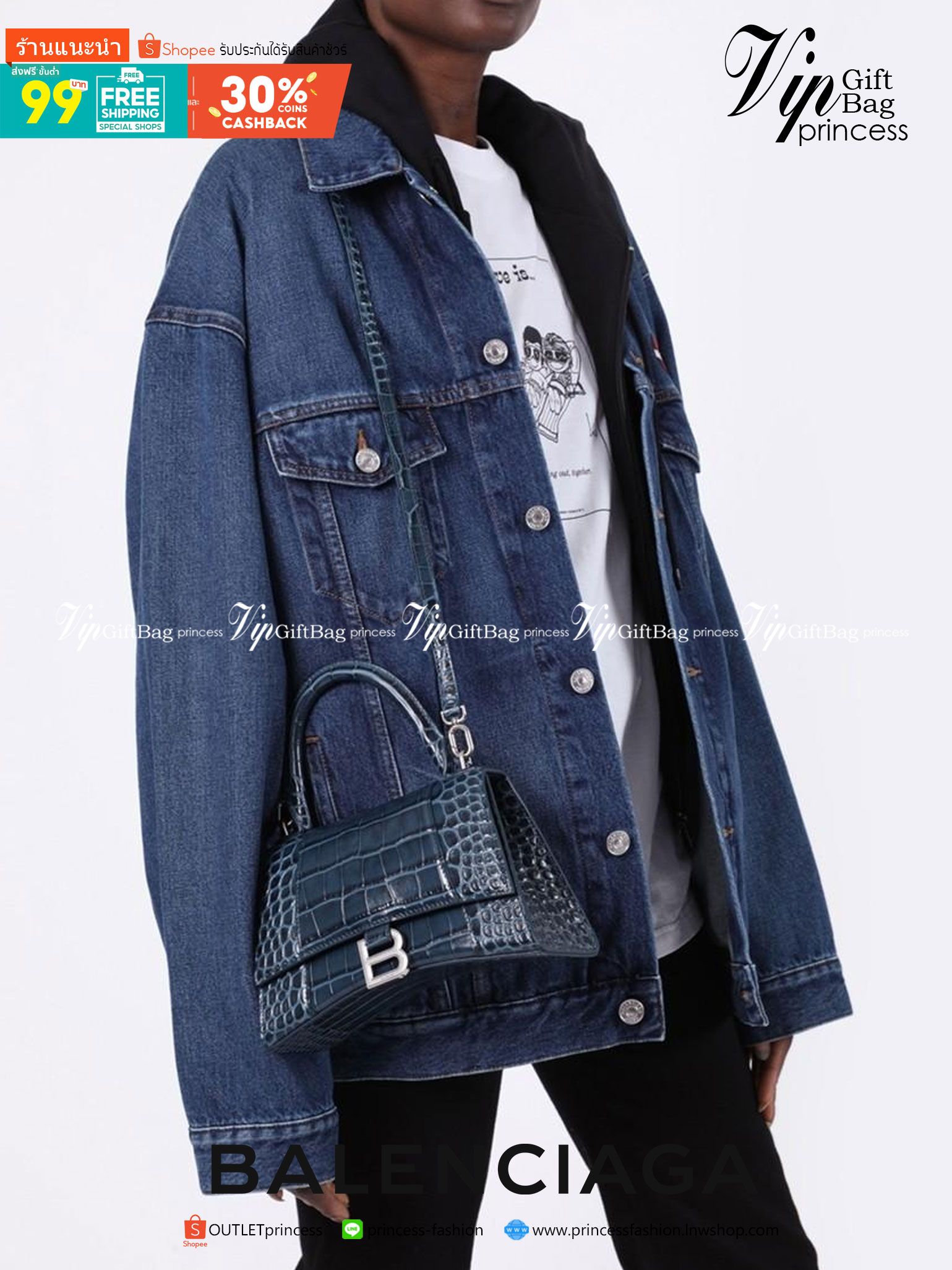 หนังแท้ BALENCIAGA HOURGLASS TOP HANDLE XS Shiny crocodile embossed calfskin การสร้างสรรค์ที่มีเอกลักษณ์เฉพาะตัว หรูหรา โทนสีโดดเด่น วัสดุหนังแท้ลายจระเข้ ภายในโล่งกว้างหนังแนปป้าอย่างดี เกรดออริจินอล ตอบโจทย์ได้ทุกลุค ทุกไลฟ์สไตล์ ภาพสินค้าถ่ายจากงานขายจ