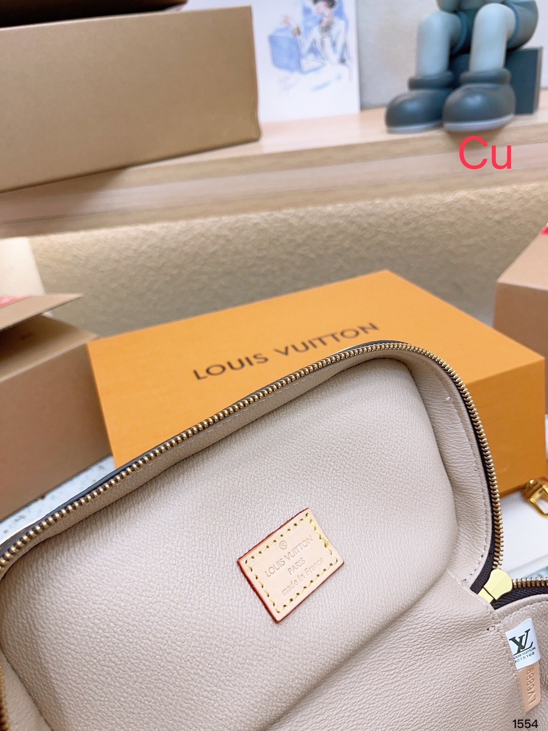 LV Nice Mini Toiletry Pouch / LV Nice Vanity / LV Nice BB Toiletry Pouch Monogram Canvas Bag พร้อมส่ง 3 ไซส์ Rare item กระเป๋าใส่เครื่องสำอางค์งานแบรนด์หรู ครบไซส์ มีสายยาวให้สะพายข้างได้ ในขนาด 6" และ 8" สายถอดได้ งานสวยตามรูปค่ะ