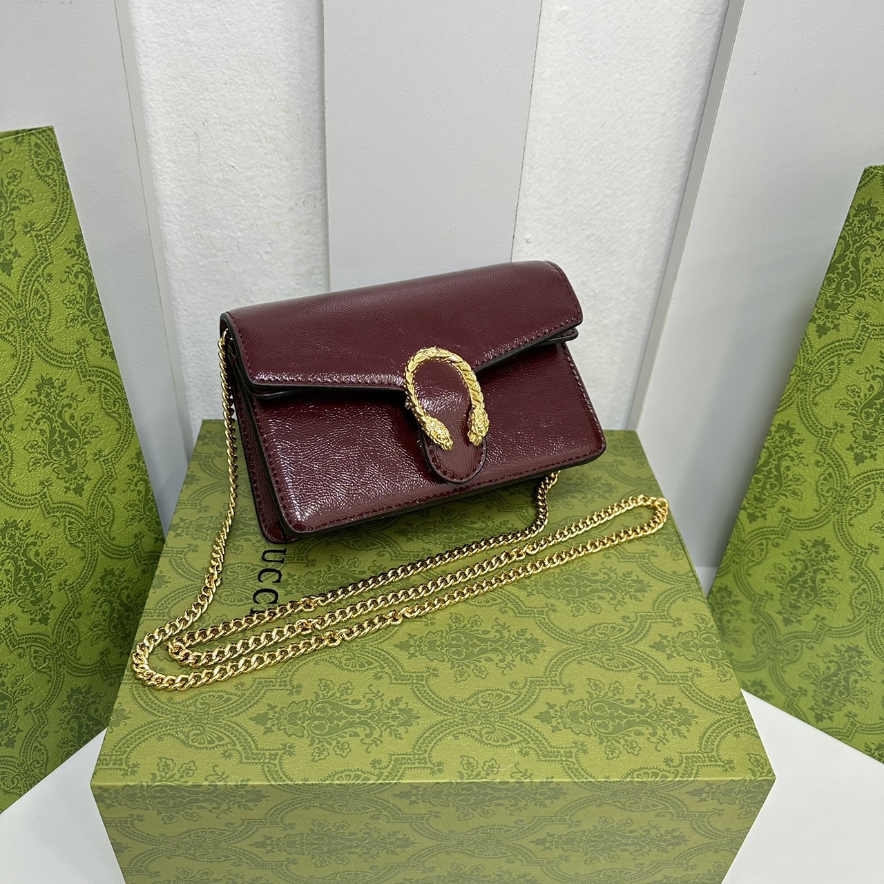 GUCCI DIONYSUS SUPER MINI BAG Patent Leather กระเป๋าสะพายหนังแก้ว เกรดออริ สลับแท้ 1:1 ใช้งานต่างประเทศได้