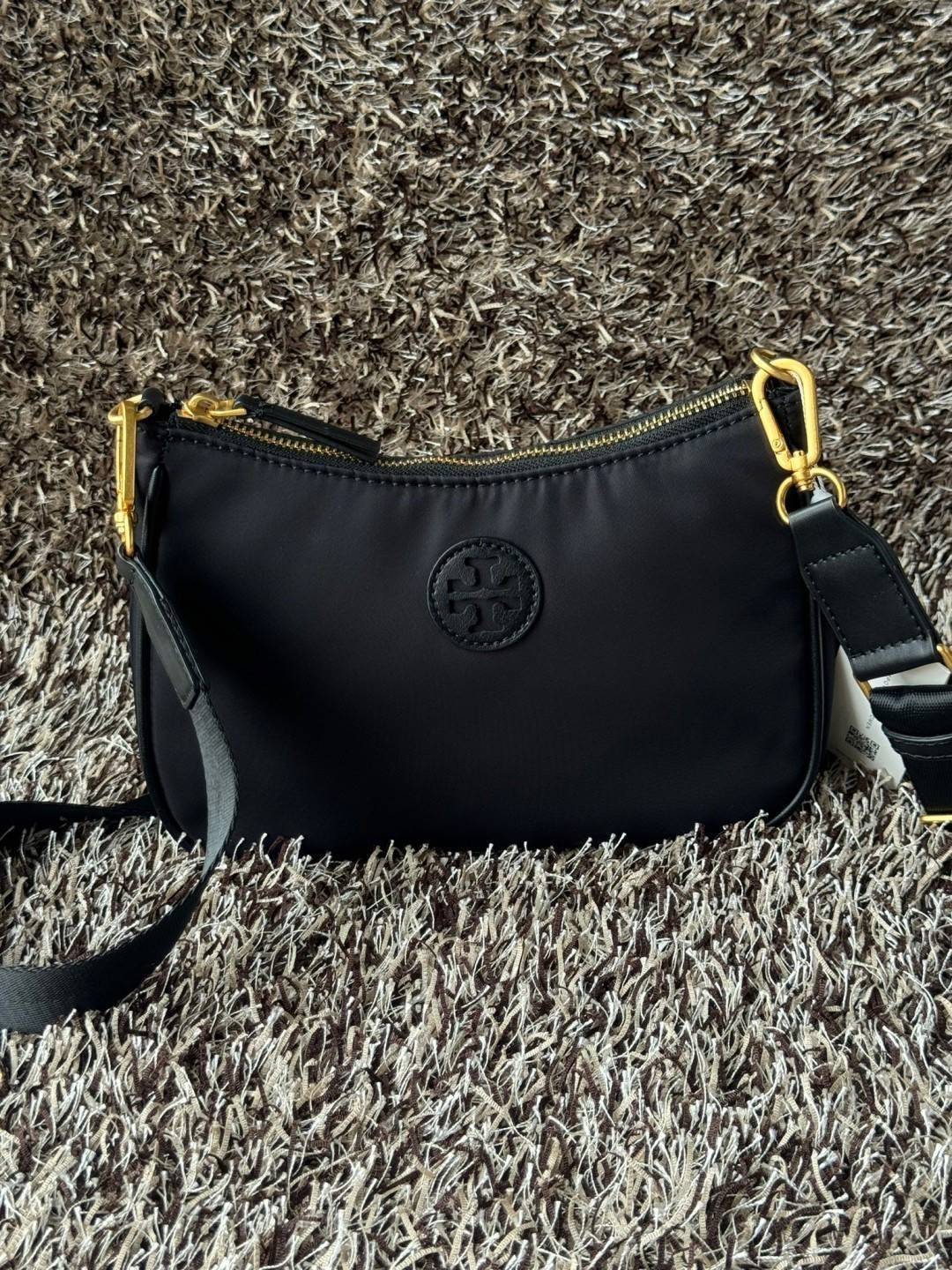 Tory Burch Nylon Web Mini Hobo Bag กระเป๋าสะพายดีไซน์เรียบง่าย น้ำหนักเบา เกรดออริ สลับแท้ 1:1 ใช้งานต่างประเทศได้