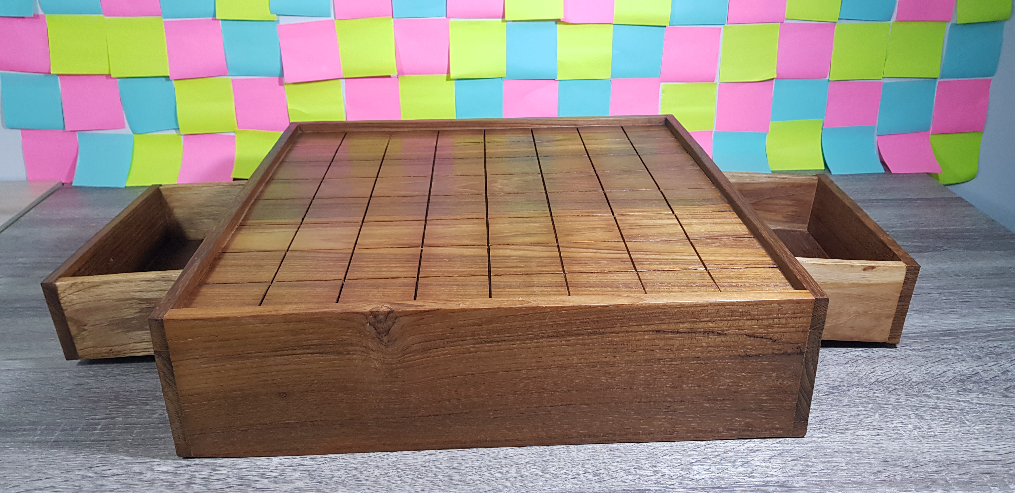 ชุดหมากรุกไทยคาณฑีวะพร้อมกระดานลิ้นชักไม้และกล่องไม้แบบมีช่อง