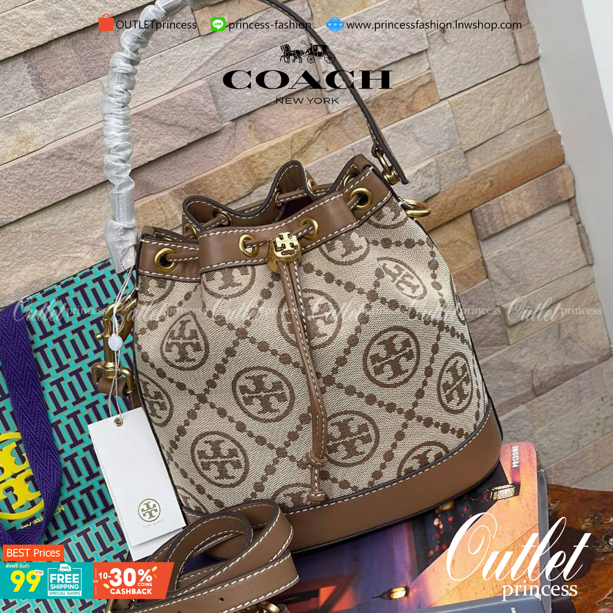 Tory Burch T Monogram jacquard bucket bag เปิดตัวกระเป๋า T MONOGRAM รุ่นใหม่ล่าสุดจาก TORY BURCH ครั้งแรกกับโมโนแกรม ที่ได้รับแรงบันดาลใจมาจากโลโก้สุดคลาสสิก กลับมาอีกครั้งในรูปแบบของ ลวดลาย T Monogram ที่ผสมผสานความร่วมสมัยเข้ากับความเป็นเอกลักษณ์ของแบรน