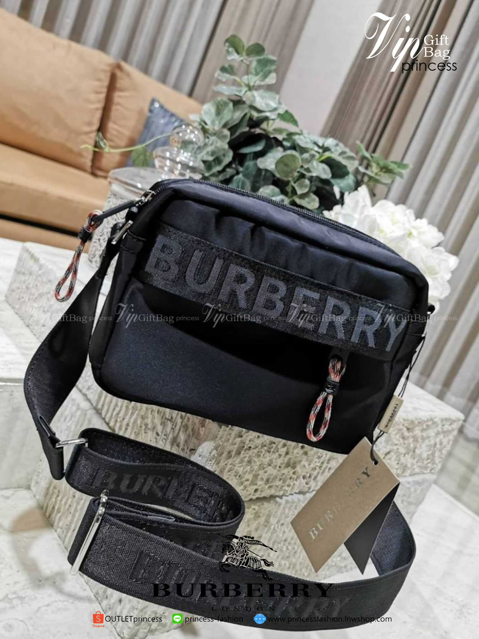 BURBERRY FRAGRANCES CROSSBODY BAG VIP GIFT WITH PURCHASE (GWP) พรีเมี่ยมกิ๊ฟ Limited Edition จากน้ำหอม BURBERRY วัสดุ Nylon Canvas