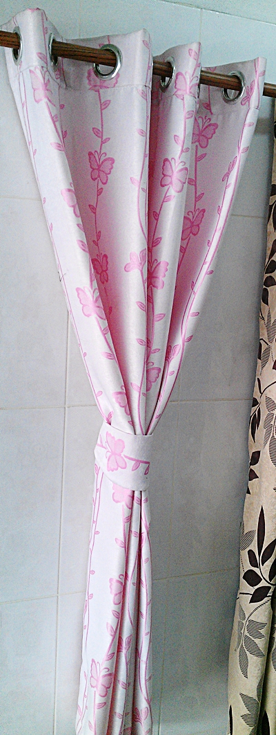 ม่านก.130*ส.143ซม./ผืน ลายผีเสื้อ สีชมพู