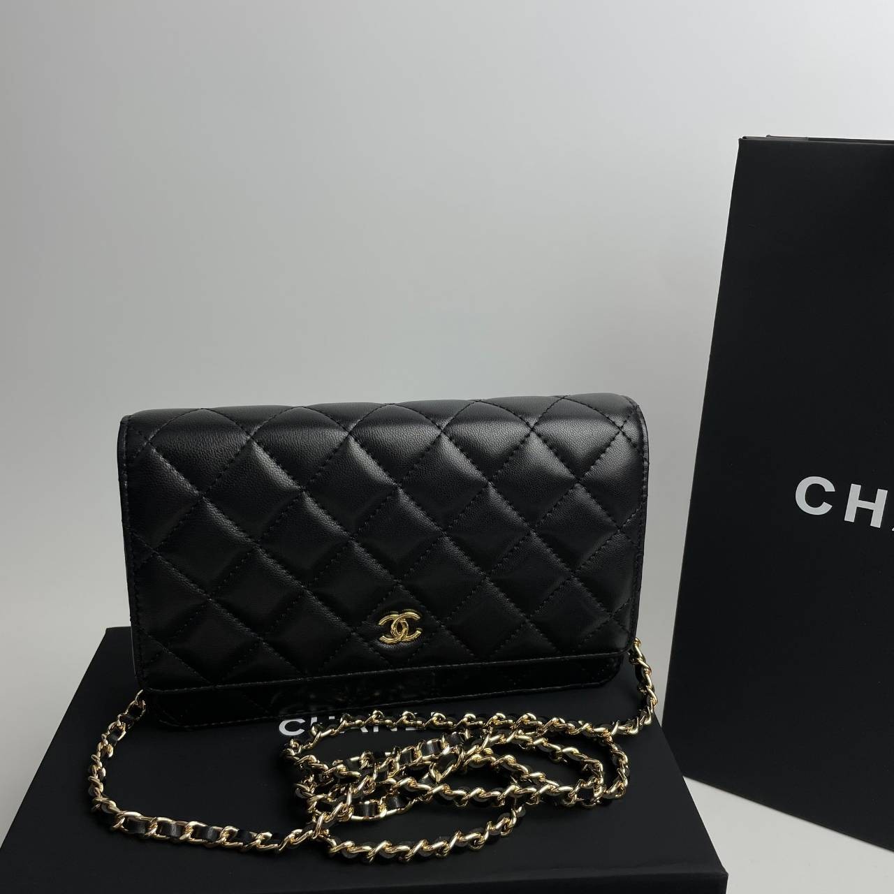 Chanel Wallet On Chain รุ่น Micro chip เกรดท็อปออริจินอล 1:1 สลับแท้ เกรดขายดีสุด งานสวยเป๊ะปัง ทรงสวยตรงปก ไม่ผิดหวัง ใช้งานต่างประเทศได้ ภาพถ่ายจากงานขายจริง