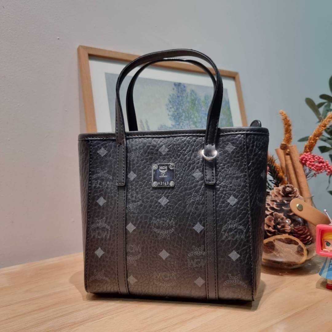 M.C.M MINI TONI SHOPPER IN VISETOS กระเป๋าถือ/สะพายข้าง ทรงโท้ทไซส์มินิ สวยคลาสสิค เกรดท็อปออริ 1:1 สลับแท้ ใช้งานต่างประเทศได้