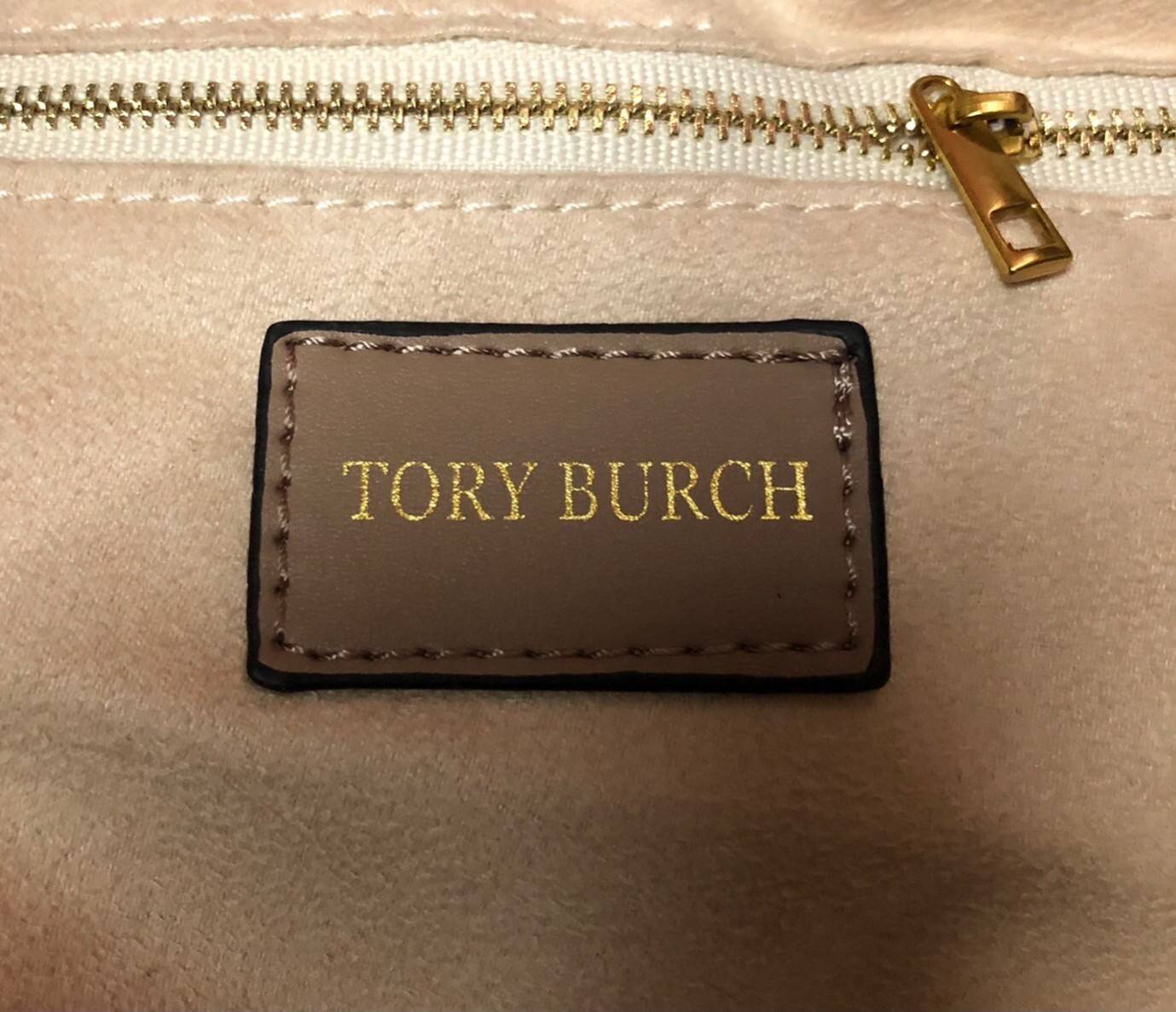 พร้อมส่งที่ไทย TORY BURCH Ella Puffer Tote Bag 40cm กระเป๋าโท้ทใบใหญ่ ภายในโล่งกว้าง จุของได้เยอะ ภาพสินค้าถ่ายจากงานขายจริง ใช้งานต่างประเทศได้