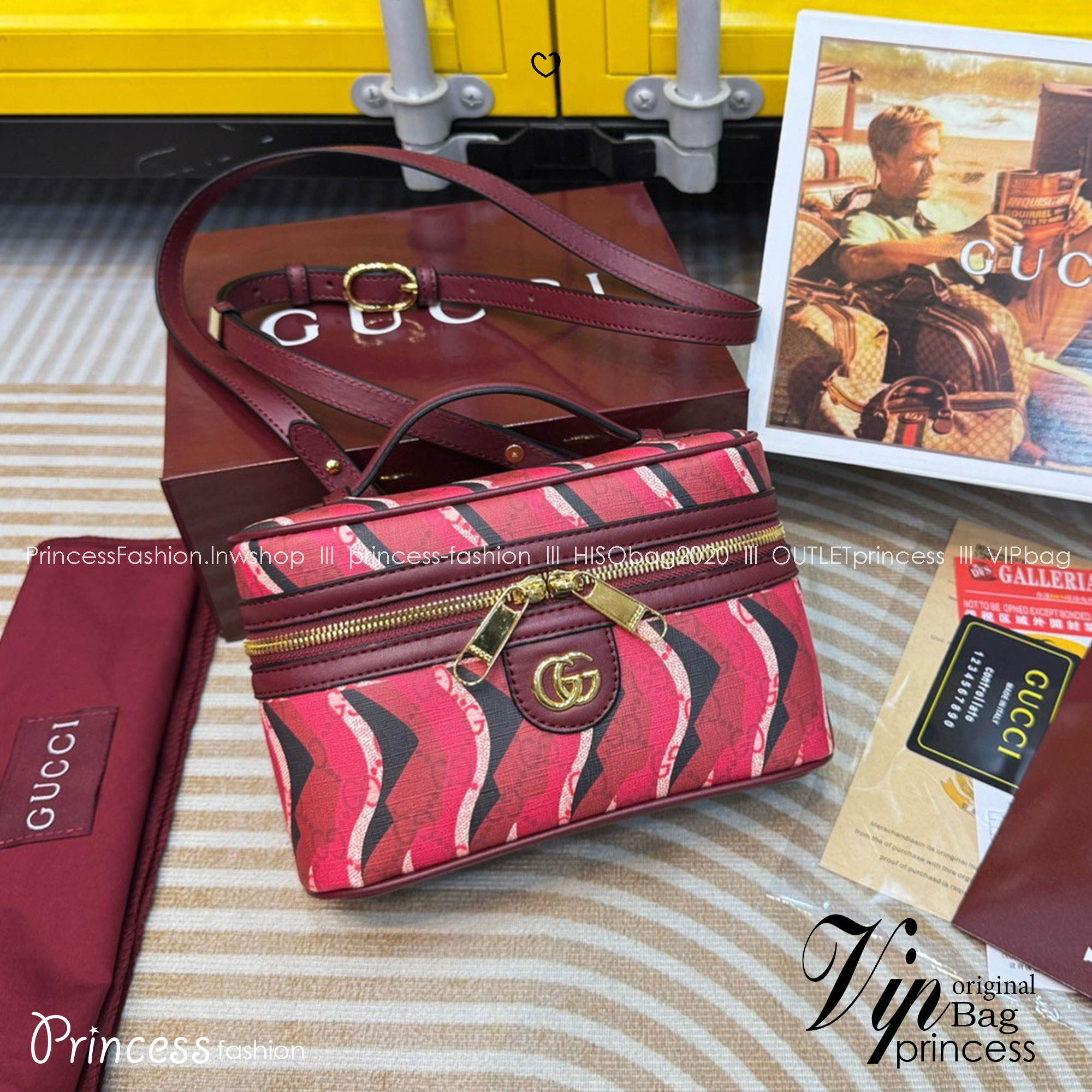 GUCCI Lunar New Year Printed super mini bag กระเป๋าสะพายทรงใหม่ สีแดงขับผิวรับทรัพย์ ลวดลายรูปงูในตำนานเสริมความงดงามสวยหรูโดดเด่นอย่างลงตัว