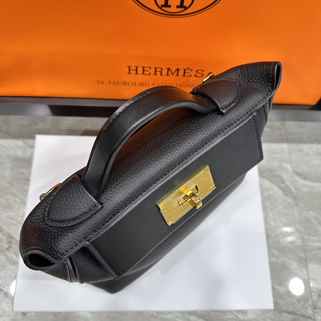 HERMES Hermes 24/24 Mini bag 20cm กระเป๋าถือ/สะพายแบรนด์หรู เอกลักษณ์ของความสง่างาม เกรดออริ สลับแท้ 1:1 ใช้งานต่างประเทศได้