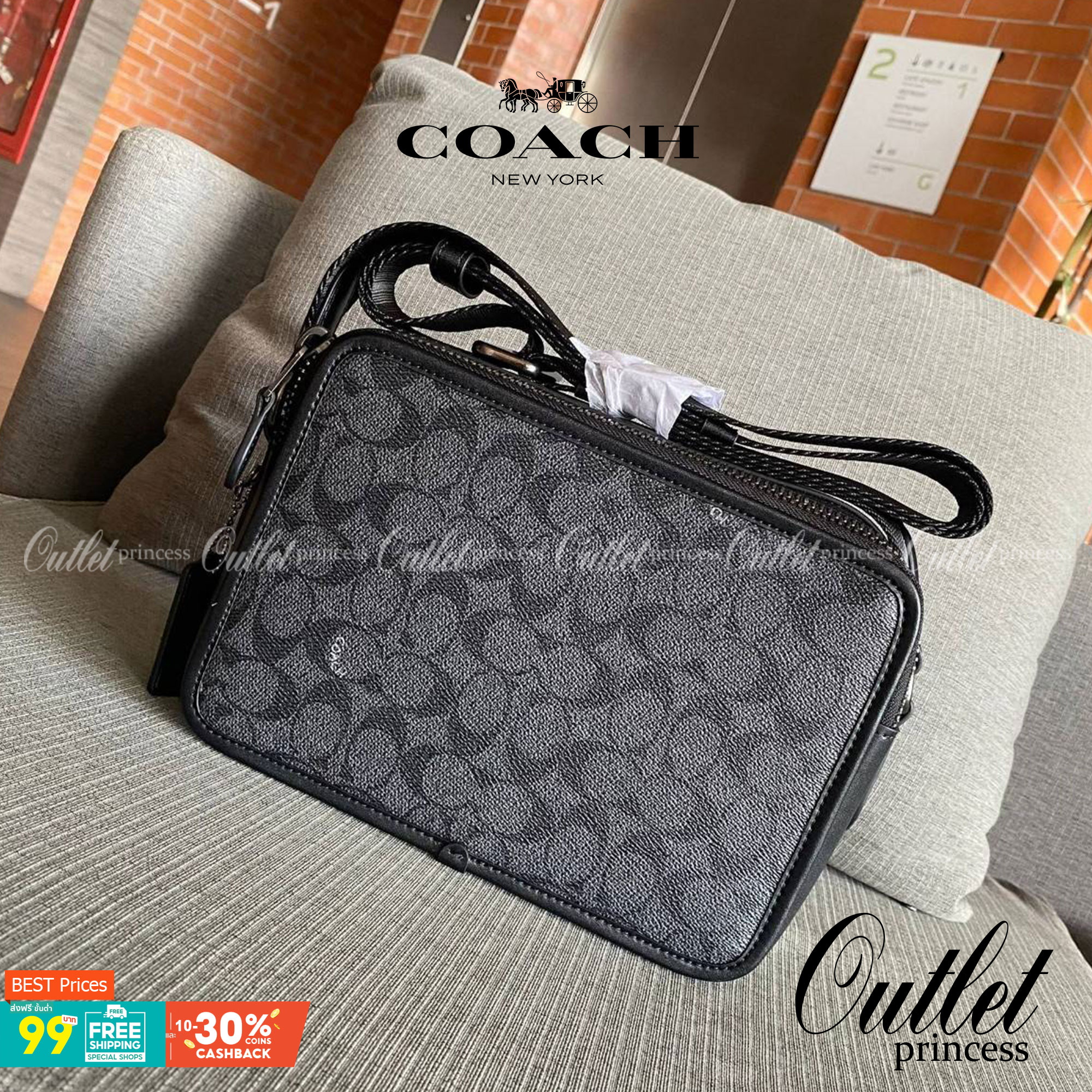 CHARTER CROSSBODY 24 IN SIGNATURE CANVAS (COACH C5341) 😎😎 กระเป๋าสะพายข้าง ไอเท็มยอดฮิตทรงหล่อ เรียบหรู ดูดี เป็นรุ่นที่หนุ่มตามหากันเยอะมาก วัสดุหนังแคนวาสสลับหนังแท้ เปิด-ปิดด้วยซิป 2 ช่อง มีช่องแยกใส่ของเป็นสัดส่วน สะพายไปเที่ยวหรือทำงา