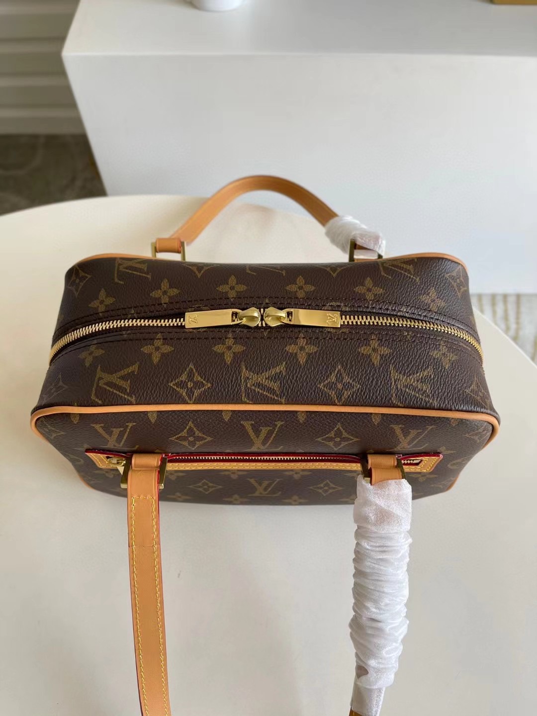 พร้อมส่ง LV Cite Monogram Canvas Handbags เกรดท็อปออริจินอล 1:1 สลับแท้ เกรดดีสุด ภาพถ่ายจากงานขายจริง ใช้งานต่างประเทศได้