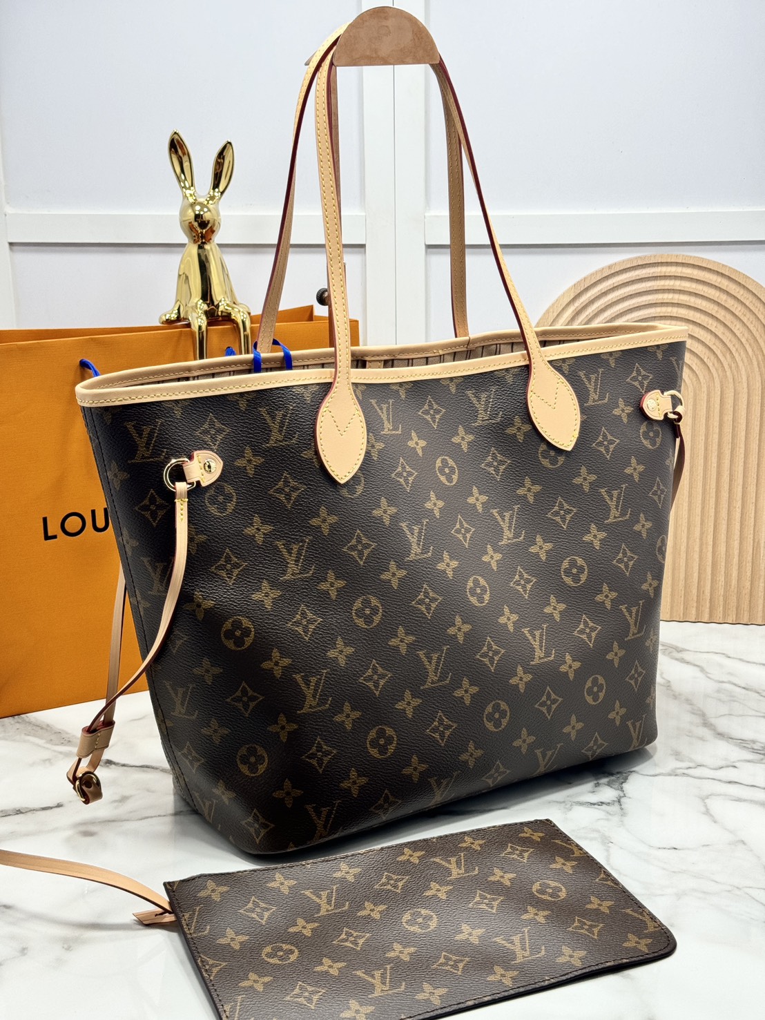 ORI หนังแท้ | LV Neverfull bag Size M Monogram Canvas กระเป๋าสะพายทรงโท้ท ดีไซน์คลาสสิกเหนือกาลเวลาเข้ากับดีเทลที่สืบทอดมายาวนาน แคนวาสแต่งขอบหนัง
