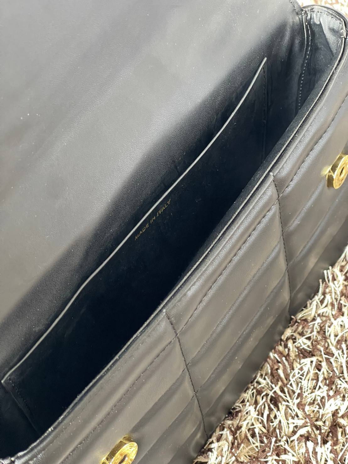 CELINE CHAIN SHOULDER BAG MATELASSE MONOCHROME CELINE in Quilted Goatskin กระเป๋าเทรนด์กระเป๋าสุดฮอตแต่ยังคงความคลาสสิก