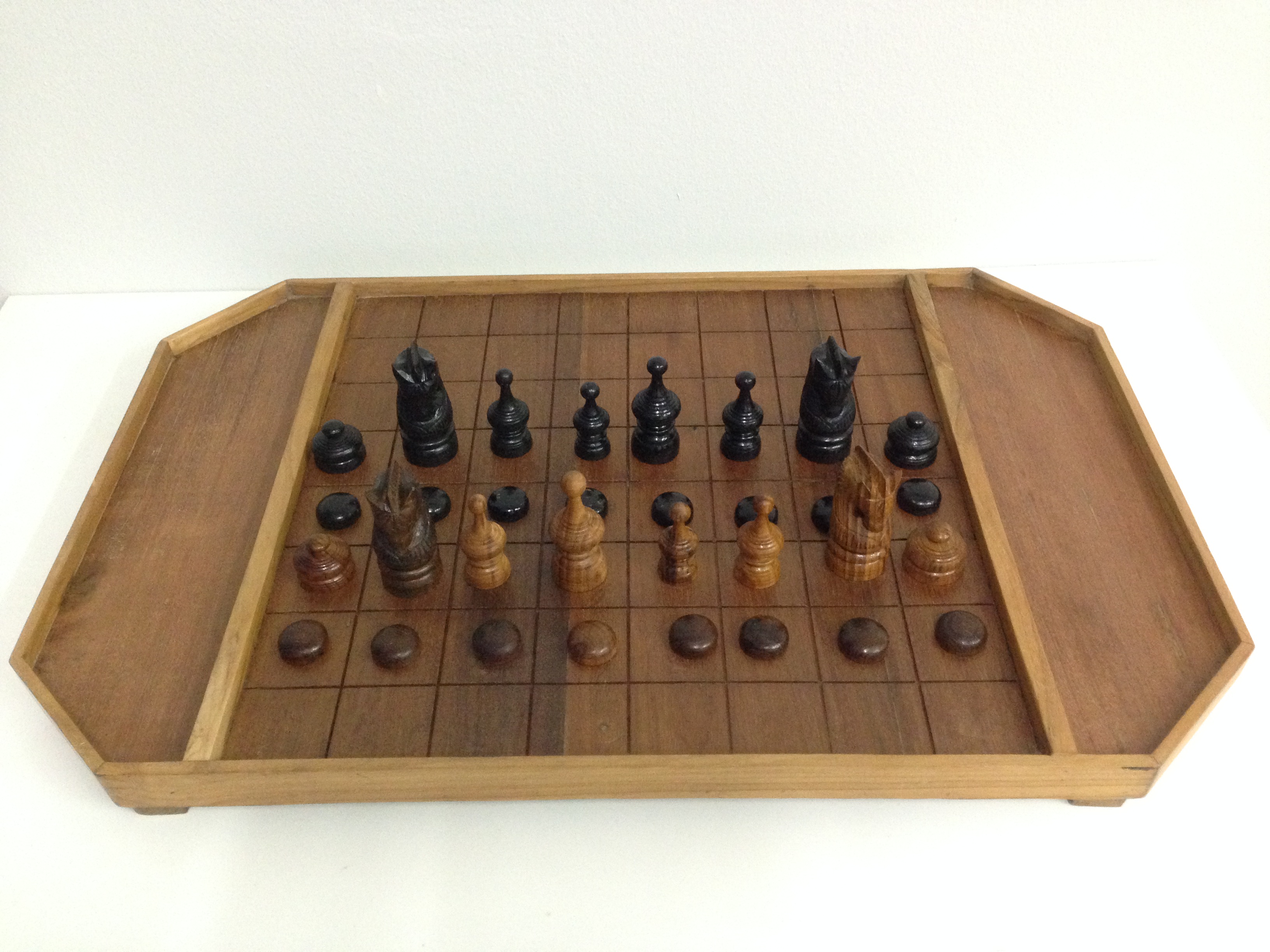 ชุดหมากรุกตัวหมากรุกไทยไม้สักชุดภูคาพร้อมกระดานไม้สักแบบหนา