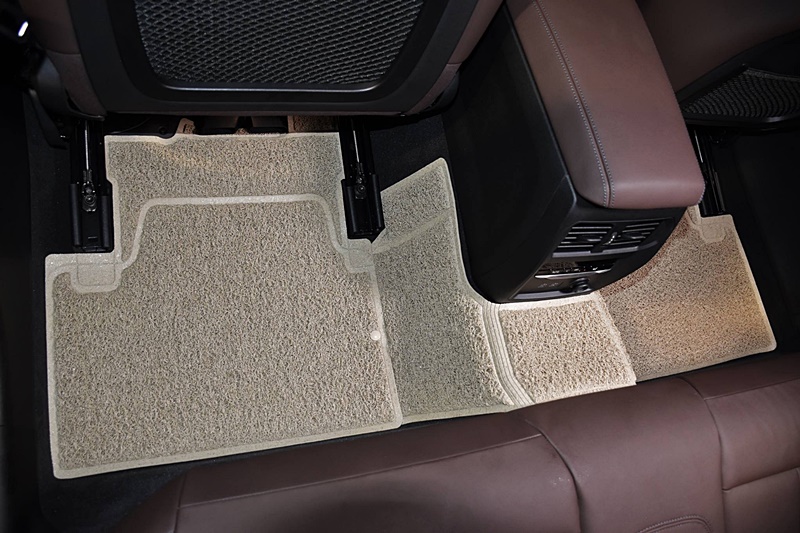 พรมไวนิลดักฝุ่นรีดขอบ BMW SERIES 3 (G20) 320d / 330i 2019 สีครีม