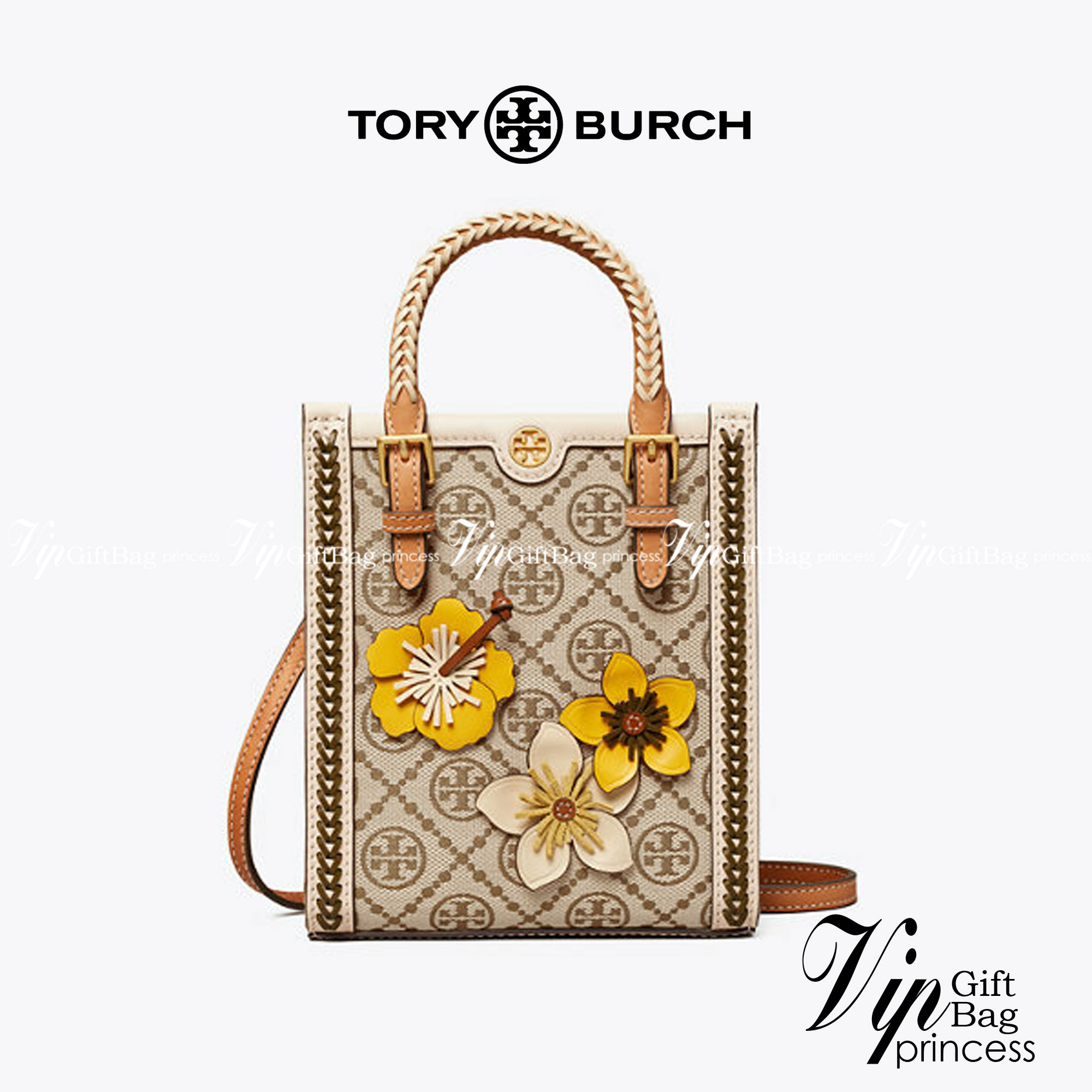 TORY BURCH T MONOGRAM BRAIDED MINI TOTE คอลเลคชั่นใหม่ พร้อมเสิร์ฟความสวยให้ถึงบ้าน!! รอบนี้จัดกระเป๋าทรงโท้ท ไซส์มินิมาให้สาวๆโดยเฉพาะ ดีไซน์ใหม่ล่าสุด สไตล์งานคราฟ มีลูกเล่นประดับดอกไม้กับตัวกระเป๋า วัสดุผ้า jacquard ตัดสลับหนังแท้ หูจับและขอบกระเป๋าตกแ