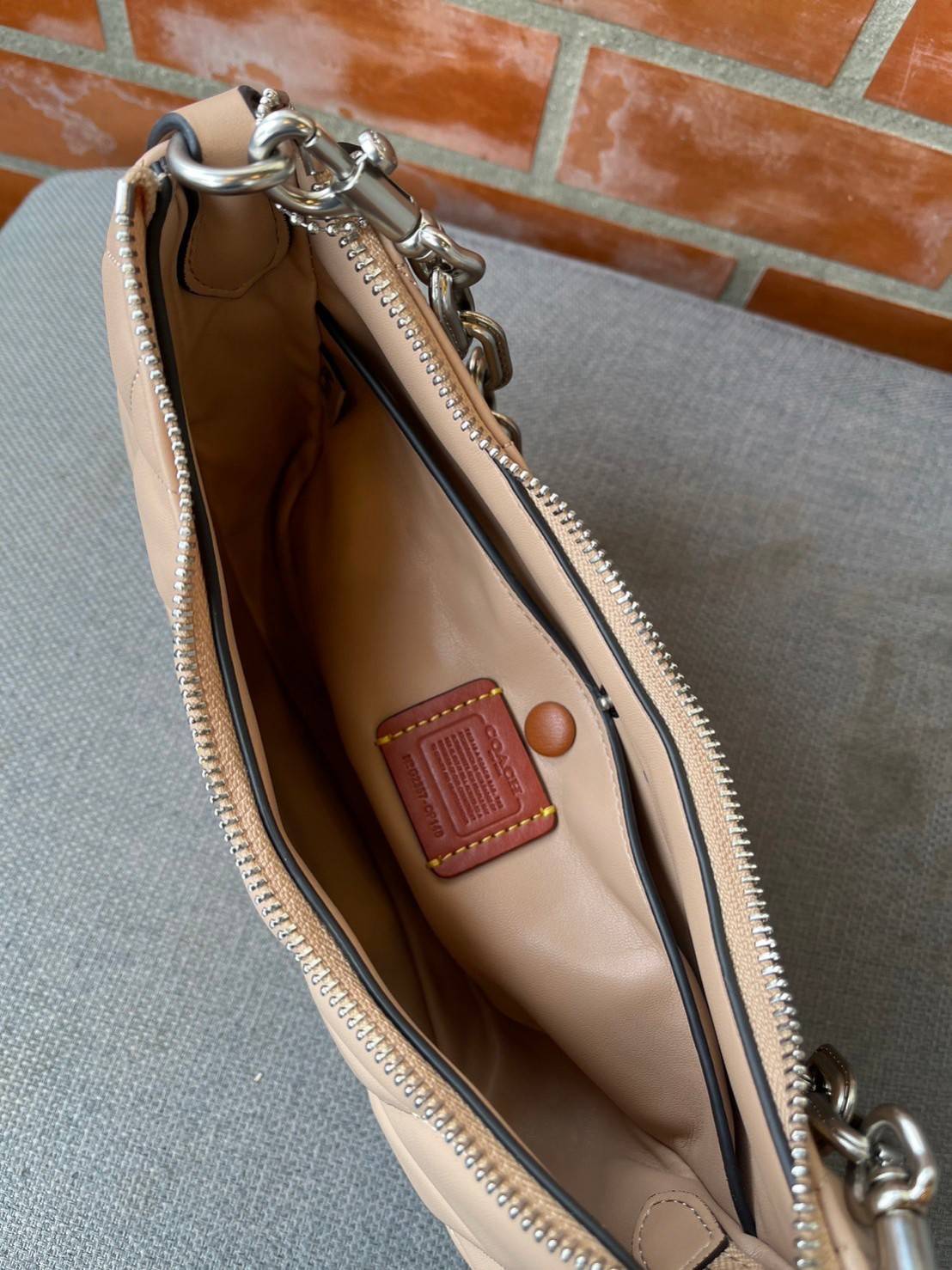 พร้อมส่ง 4 สี COACH CP148 MIRA SHOULDER BAG WITH PILLOW QUILTING กระเป๋าสะพายดีไซน์สวย 🧡 เกรดท็อปออริจินอล 1:1 สลับแท้ เกรดดีสุด ใช้งานต่างประเทศได้