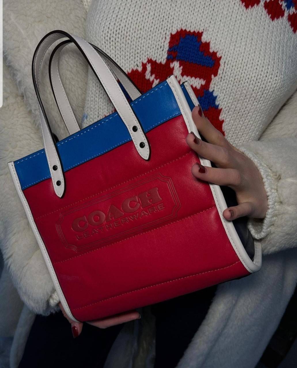 COACH CASUAL STYLE STREET STYLE 2WAY PLAIN LEATHER ELEGANT STYLE (C6958 C6852) 🌺 ที่สุด! ของที่สุด!! กระเป๋าถือ กระเป๋าสะพายรูปทรงสุดฮิต สุดคลาสสิค รุ่น UNISEX ที่ชิคๆ สบายๆ ได้ทั้งชายและหญิง// วัสดุหนังแท้ทั้งใบ ตัดเย็บด้วยหนังเนื้อนุ่มพิเศษ หนา 