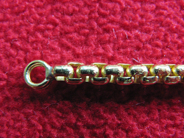 สร้อยข้อมือทำจากเหรียญ25,50ส.ต.ลายผ่าหวาย ความหนา 3 มม.ค่ะ