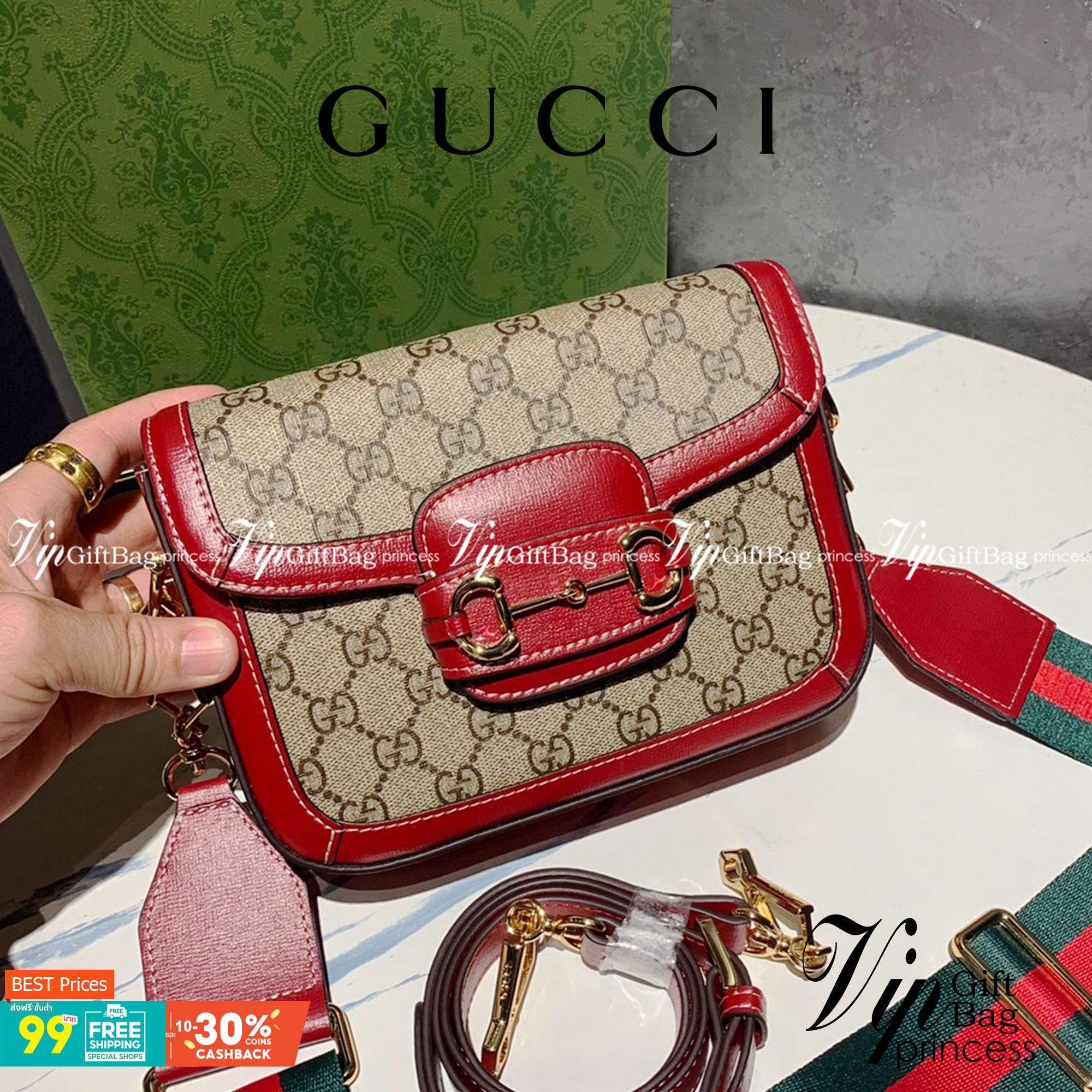 หนังแท้ GUCCI Horsebit 1955 mini bag GG Supreme canvas ที่สุดของรุ่นที่ฮอตหนักมาก คอลเลคชั่นที่ยอดขายดีตั้งแต่วันแรกที่ลง shop ด้วยรูปทรงที่กะทัดรัด ตอบโจทย์ได้ทุกลุค ทุกไลฟ์สไตล์ ใช้งานได้ง่ายคล่องตัว เรียกได้ว่าใครไม่มีได้ยังไง สวยขนาดนี้!!