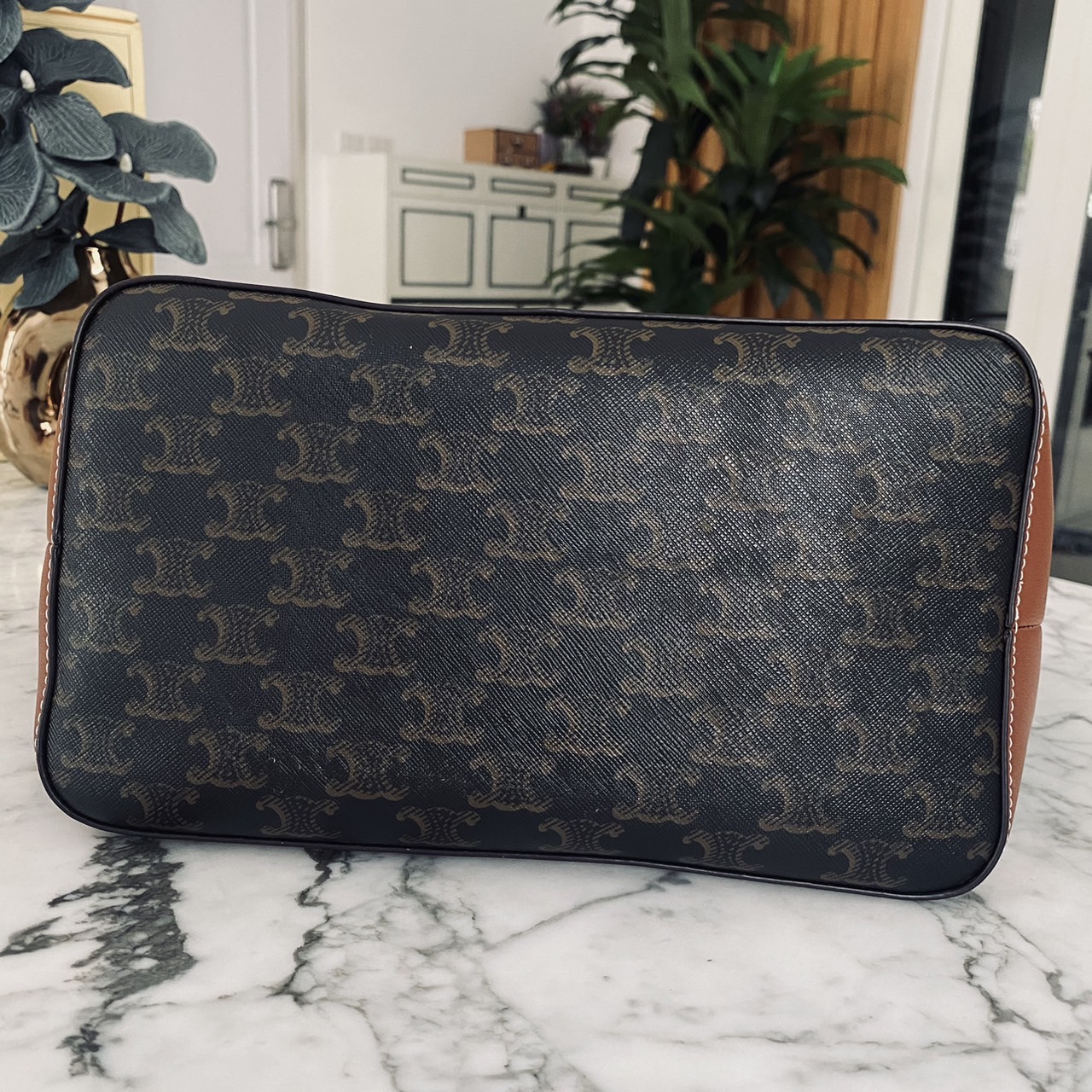 CELINE Cabas in triomphe canvas tote Bag กระเป๋าสะพายทรงโท้ทใบใหญ่ รุ่นยอดนิยม แคนวาสแท้ปั้มลายคมชัด งานสวยหรูคลาสสิคไม่มีเอ้าท์