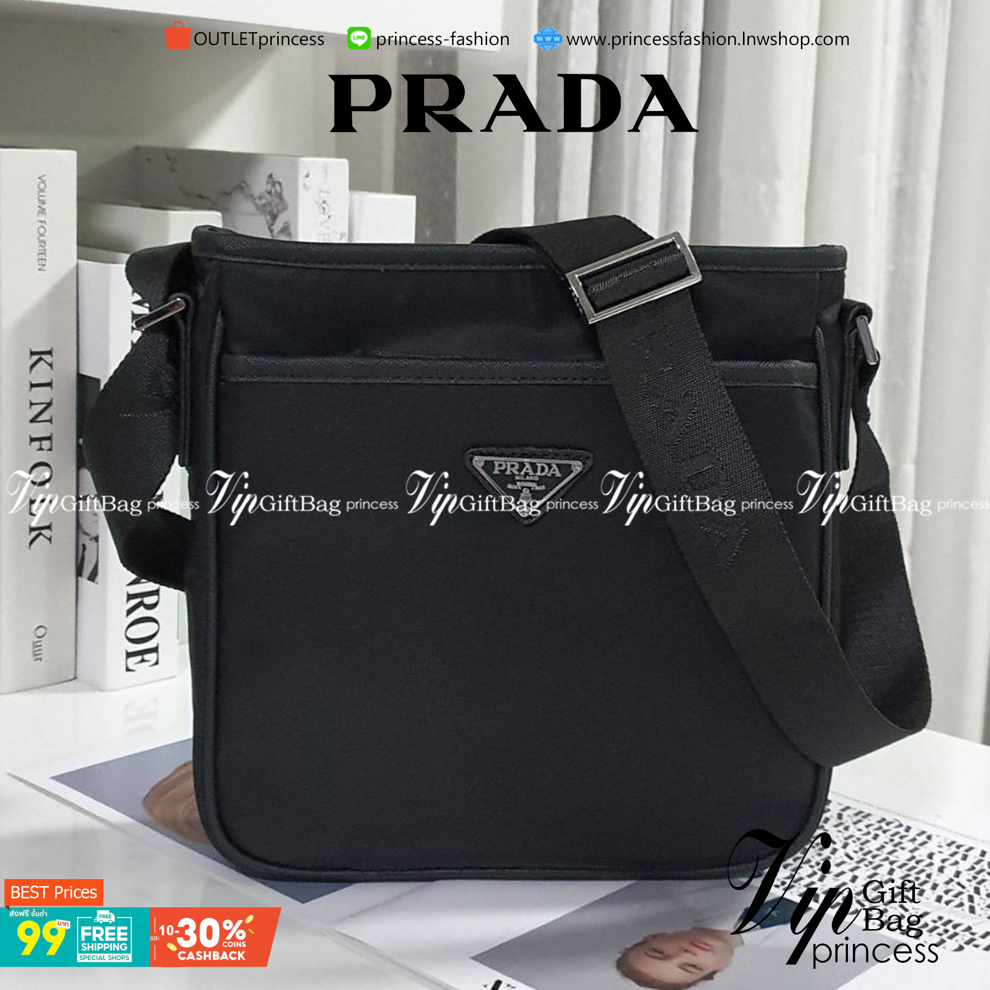 PRADA Re-Nylon logo-plaque messenger bag พร้อมส่งรุ่นใหม่ จากแบรนด์Prada ทรง Messenger ทรงยอดฮิตของคุณผู้ชายเลยค่ะ วัสดุทำจากผ้าNylon อย่างหนา กันน้ำได้คะ มีโลโก้แบรนด์อยู่ข้างหน้า ตัวกระเป๋าอยู่ทรง อะไหล่เงินทั้งใบ ด้านในบุผ้าลายแบรนด์อย่างดี เปิดปิดด้วย