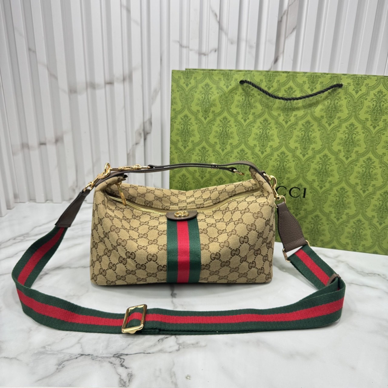 ORI หนังแท้ | GUCCI GG Ophidia Large Shoulder Bag / Gucci Hobo Bag ใหม่ล่าสุด จากเทศกาล Gucci Cruise 2026 กับกระเป๋าถือทรงโฮโบ พร้อมสายสะพาย ยังคงเป็นคอลเลคชั่นตัวเด่น สวยสะบัด! ดีไซน์ทรงยอดฮิตติดกระแสสุดๆ