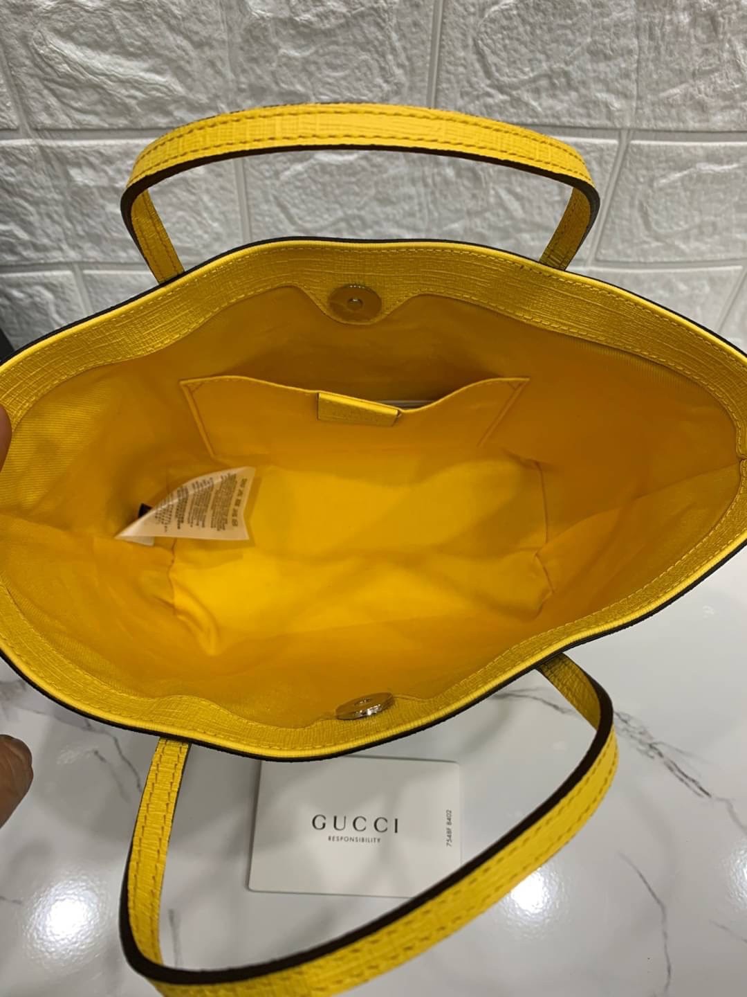 GUCCI Children's tote bag / Gucci kid tote / Gucci bag พร้อมส่งสต๊อกแน่น กับกระเป๋าโท้ทคิดท์ ไซส์น่ารักน่าใช้ ฮอตไม่หยุด เด็ดทุกดีไซน์ มีลายเข้าใหม่มากกว่าในรูปนะคะ **สินค้าเกรดออริจินอล 1:1 สลับแท้ งานสวยตามรูป ภาพถ่ายจากงานขายจริง ใช้งานต่างประเทศไ