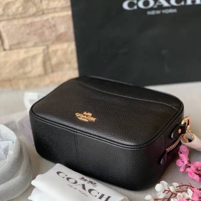 ของแท้ 💯% Coach CAMERA BAG 16 GD/BLACK size mini Polished pebble leather| Inside zip and multifunction pockets| Zip closure, fabric lining| Outside open pocket| Detachable strap