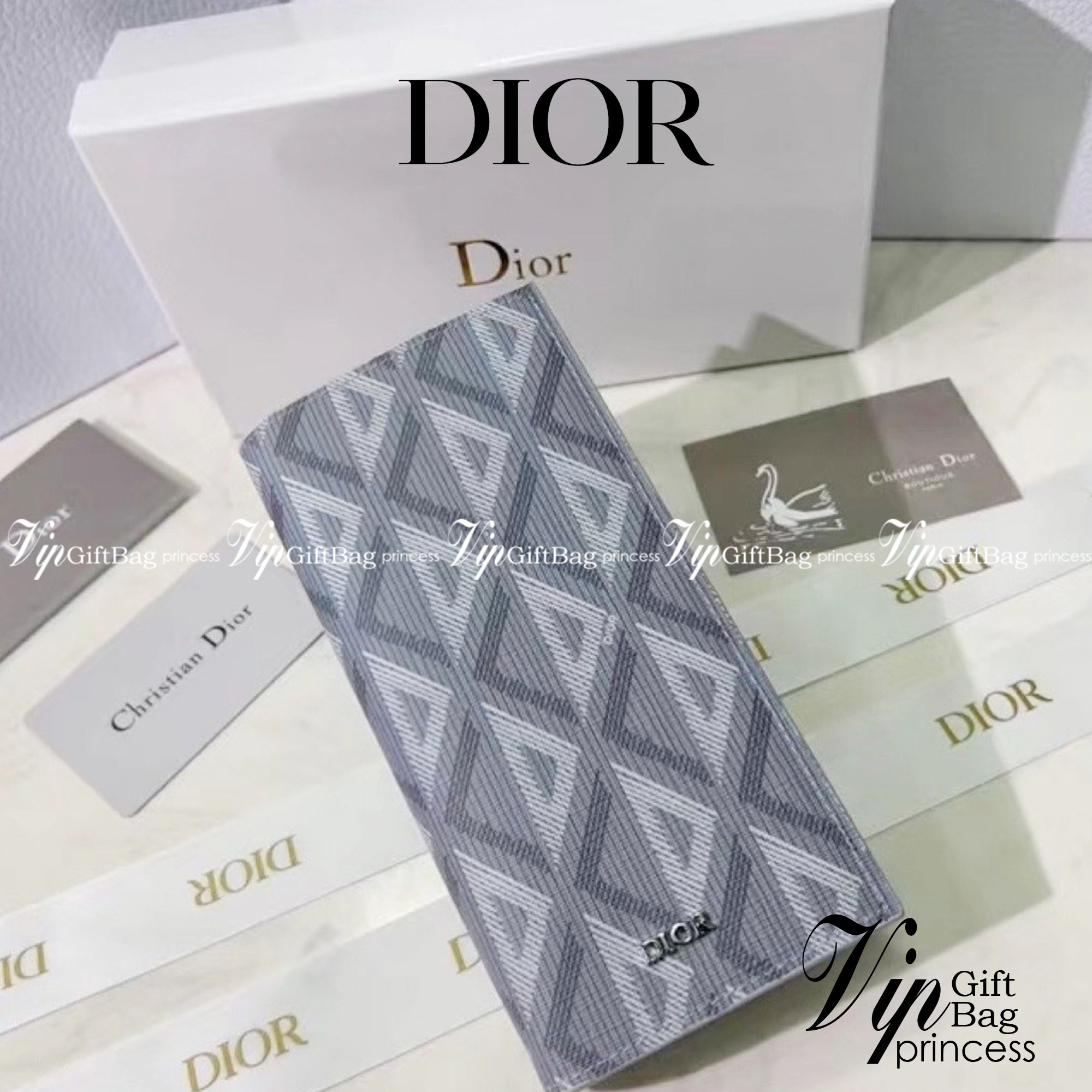 DIOR Vertical Long Wallet Dior CD Diamond Canvas กระเป๋าสตางค์ใบยาว พร้อมส่งที่ไทย ภาพสินค้าถ่ายจากงานขายจริง ใช้งานต่างประเทศได้