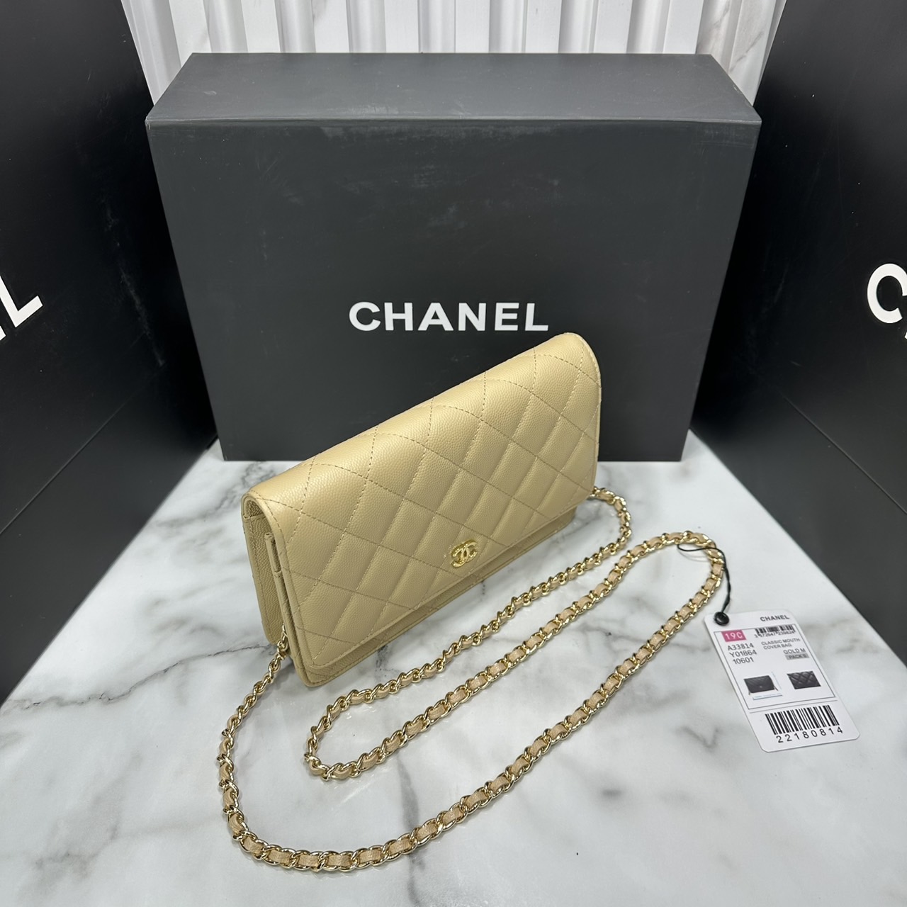 ORI หนังแท้ | CHANEL Woc Wallet on Chain 18cm กระเป๋าสะพายทรงวอคดีไซน์แบ่งช่องด้านในเป็นกระเป๋าสตางค์ รุ่นยอดนิยม หรูหราระดับตำนาน สวยงามเหนือกาลเวลา