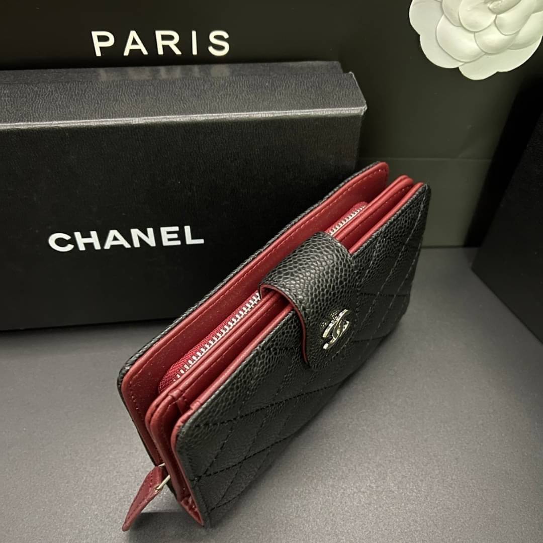 Chanel Wallet Medium / CHANEL ZIP WALLET รุ่นยอดนิยมคลาสสิกเป็นอมตะ เป็นใบยอดนิยมของสาวๆ เลยค่าา พร้อมส่งที่ไทยไม่ต้องรอพรีฯ สาวก Chanel Must Have! นะคะ