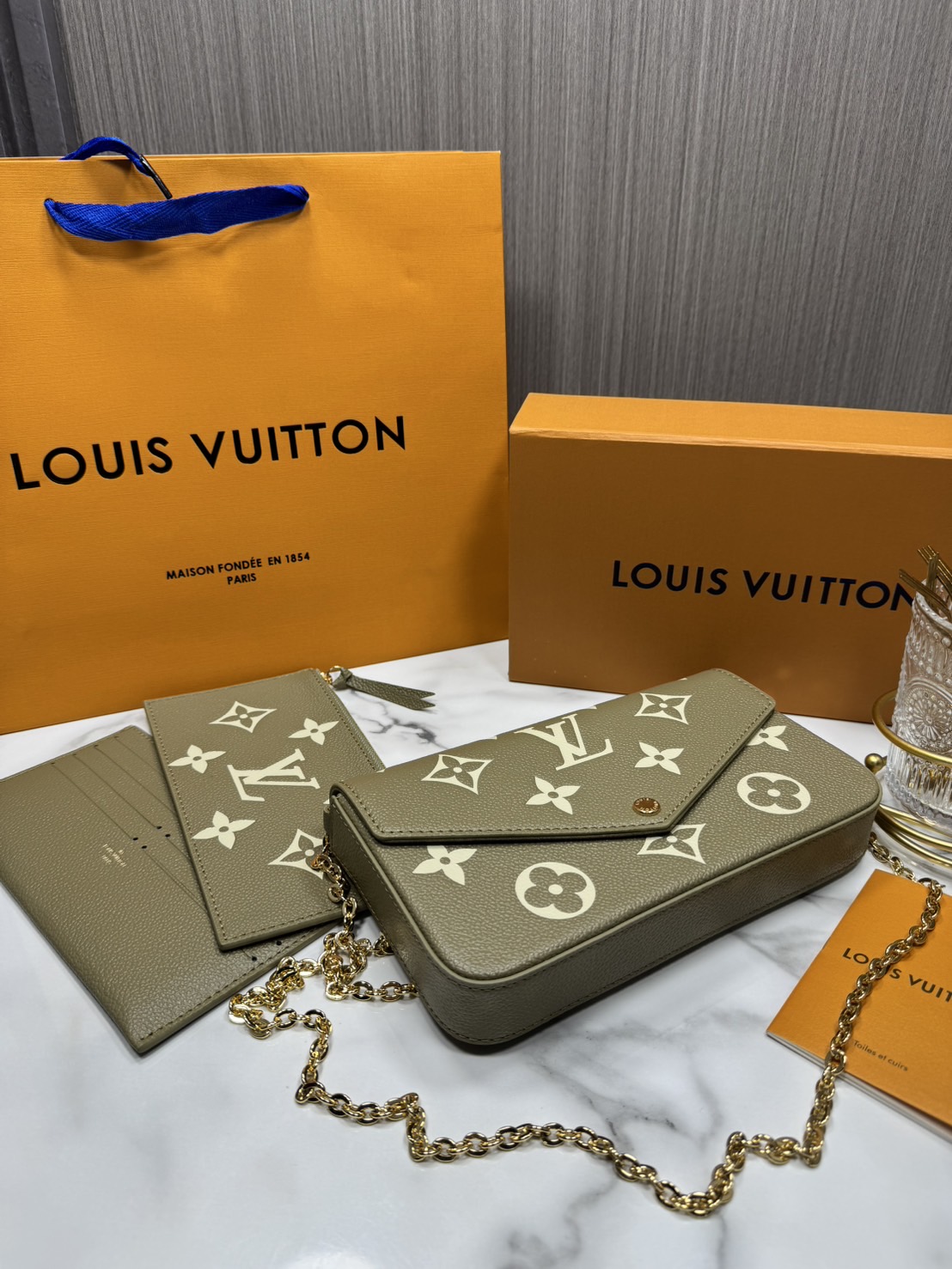 OP ORI หนังแท้ | LV Felicie Pochette bag in soft Monogram Empreinte leather กระเป๋าสะพายทรงพอชขนาดกะทัดรัด หนัง Monogram Empreinte เนื้อนุ่มประทับลาย Monogram สุดไอคอนิก