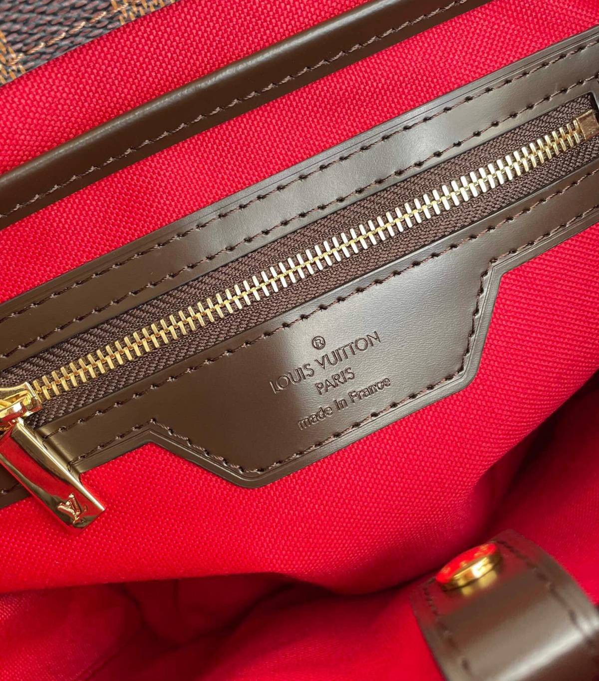 หนังแท้ LOUIS VUITTON Damier Canvas Vavin PM Bag / LV VAVIN 21 cm พร้อมส่งที่ไทย ภาพสินค้าถ่ายจากงานขายจริง เกรดออริจินอลหนังแท้ทั้งใบ ใช้งานต่างประเทศได้