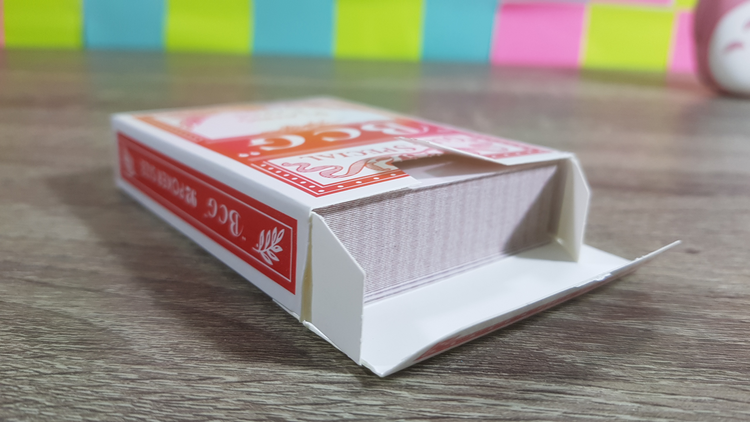 ไพ่โป๊กเกอร์กระดาษแบบอ่อน