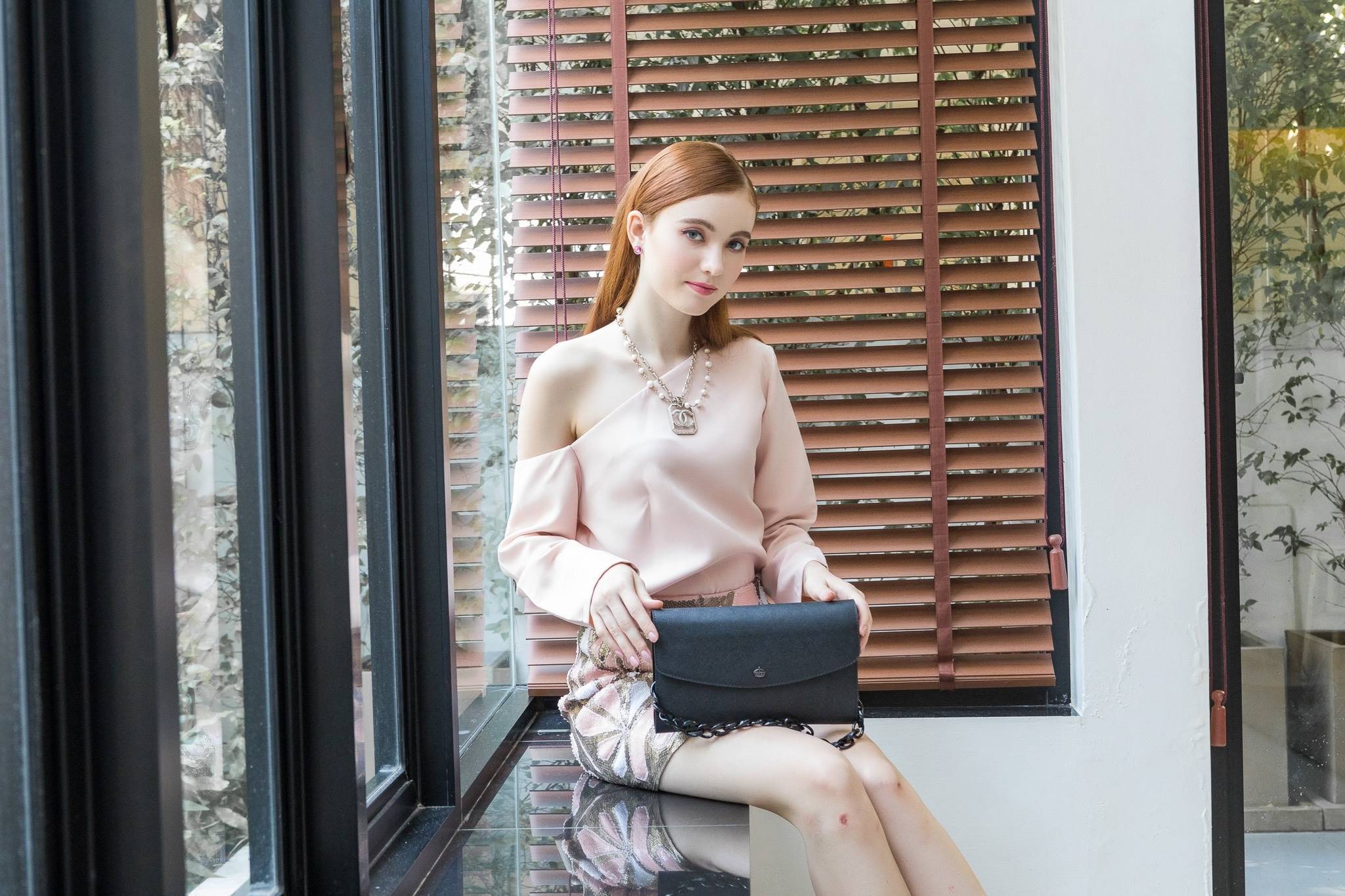 คลัชมาใหม่ สัปดาห์นี้ค่า ‘ Stair ‘ Clutch bag ✔️รอบนี้เข้าเพิ่มอีก 5 ลายเลยน๊า หลังจากปล่อยคอลเลคชั่นแรกออกไปแล้วได้รับความนิยมมากๆ รอบนี้จัดเฉดสีกลางๆ ให้แมทช์ง่ายกับชุดด้วยค่า **หนังวัวแท้ค่า