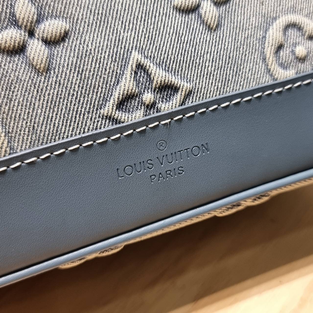 LV Neo washed denim monogram bag / LV Bucket Bag ใหม่ล่าสุด กระเป๋าทรงบัคเก็ตรุ่นฮิตที่มาในรูปแบบ washed denim สวยคลาสสิค คมชัด ดูแพง