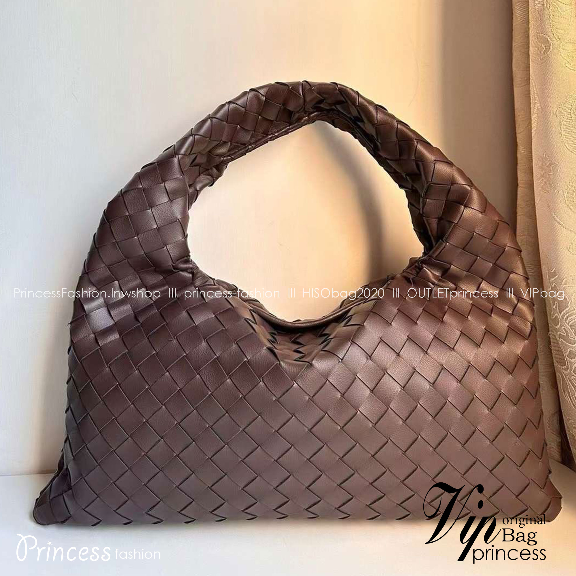 BOTTEGA intrecciato hobo shoulder bag / Bottega Hop Bag กระเป๋าทรงโฮโบ จุของได้เยอะ เกรดออริ สลับแท้ 1:1 ใช้งานต่างประเทศได้