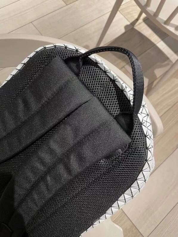 VIP GIFT 】BAOBAO ISSEY MIYAKE Kuro Daypack Backpack