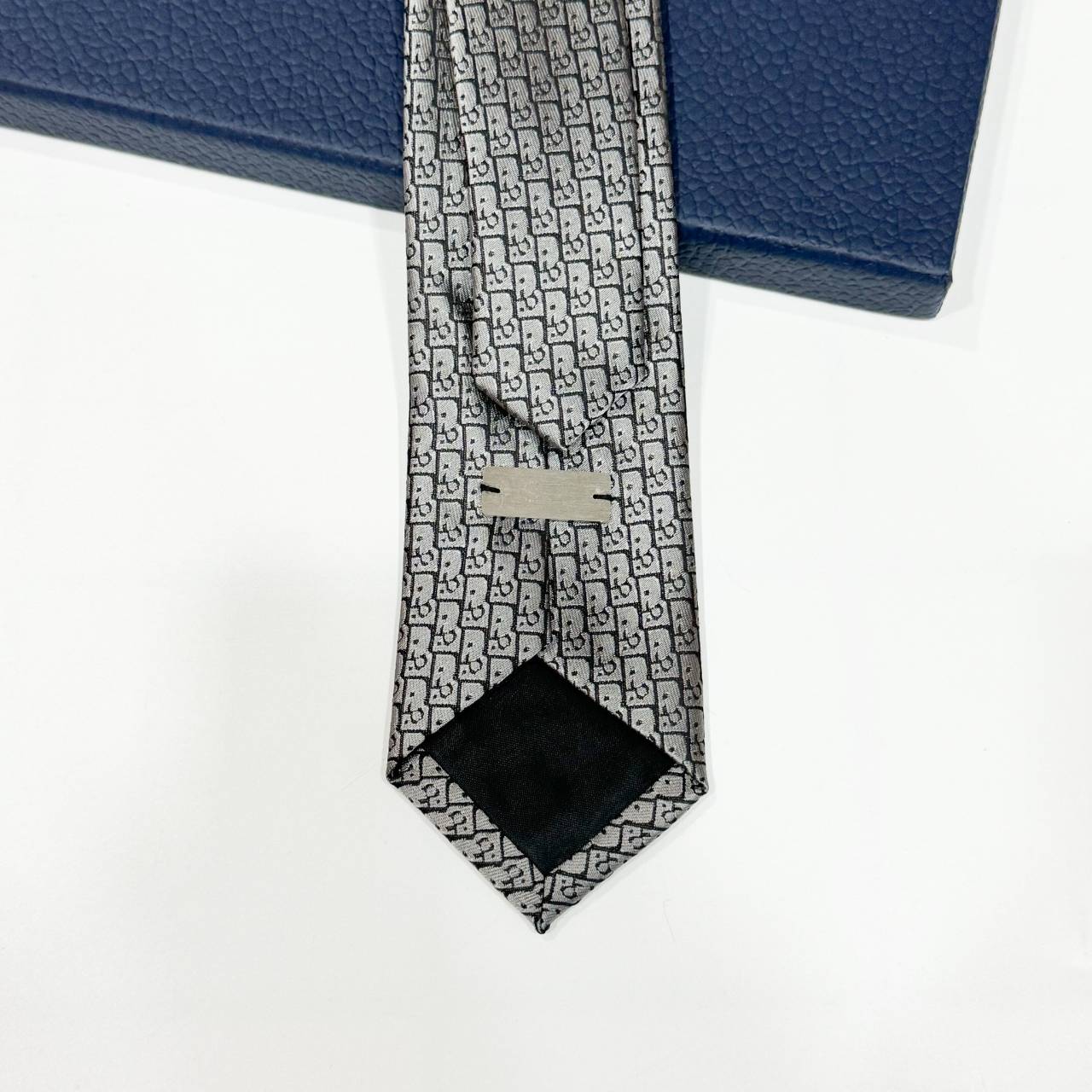 DIOR Necktie Monogram / Dior Oblique Tie Silk พร้อมส่งที่ไทย 3 สี เนคไทดิออร์แบรนด์หรู ผ้าซิลอย่างดี เกรดเหมือนจริง 1:1 **สินค้าเกรดท็อปออริจินอลสลับแท้ เกรดดีสุด ใช้งานต่างประเทศได้