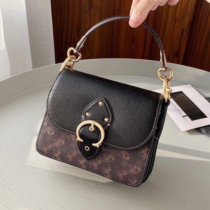 COACH 4503 BEAT SHOULDER BAG 18 with HORSE & CARRIAGE พร้อมส่งที่ไทย