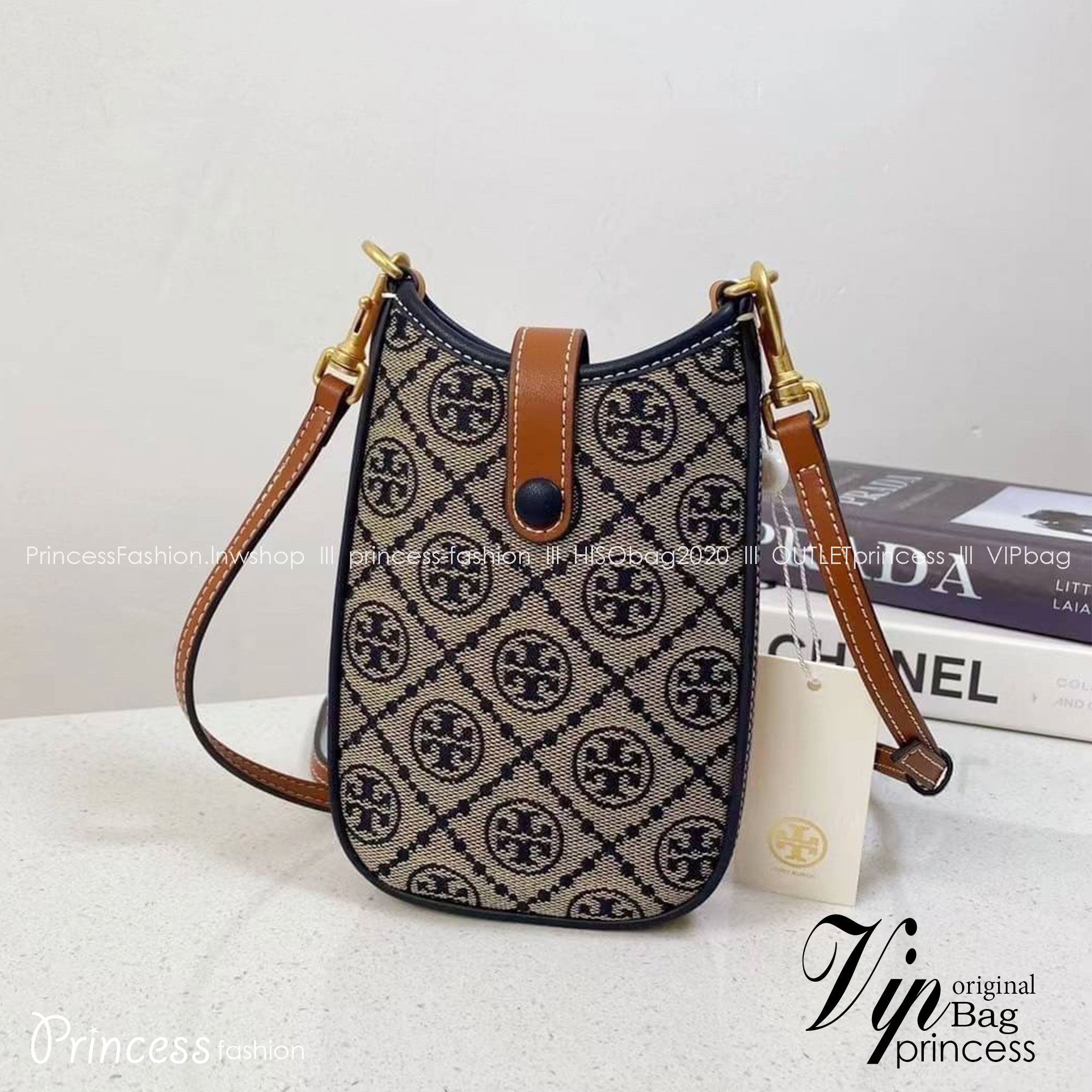 Tory Burch T Monogram Phone Crossbody / Tory Phone Bag พร้อมส่ง กระเป๋าใส่โทรศัพท์ สวยคม ด้านหลังมีช่องใส่บัตร