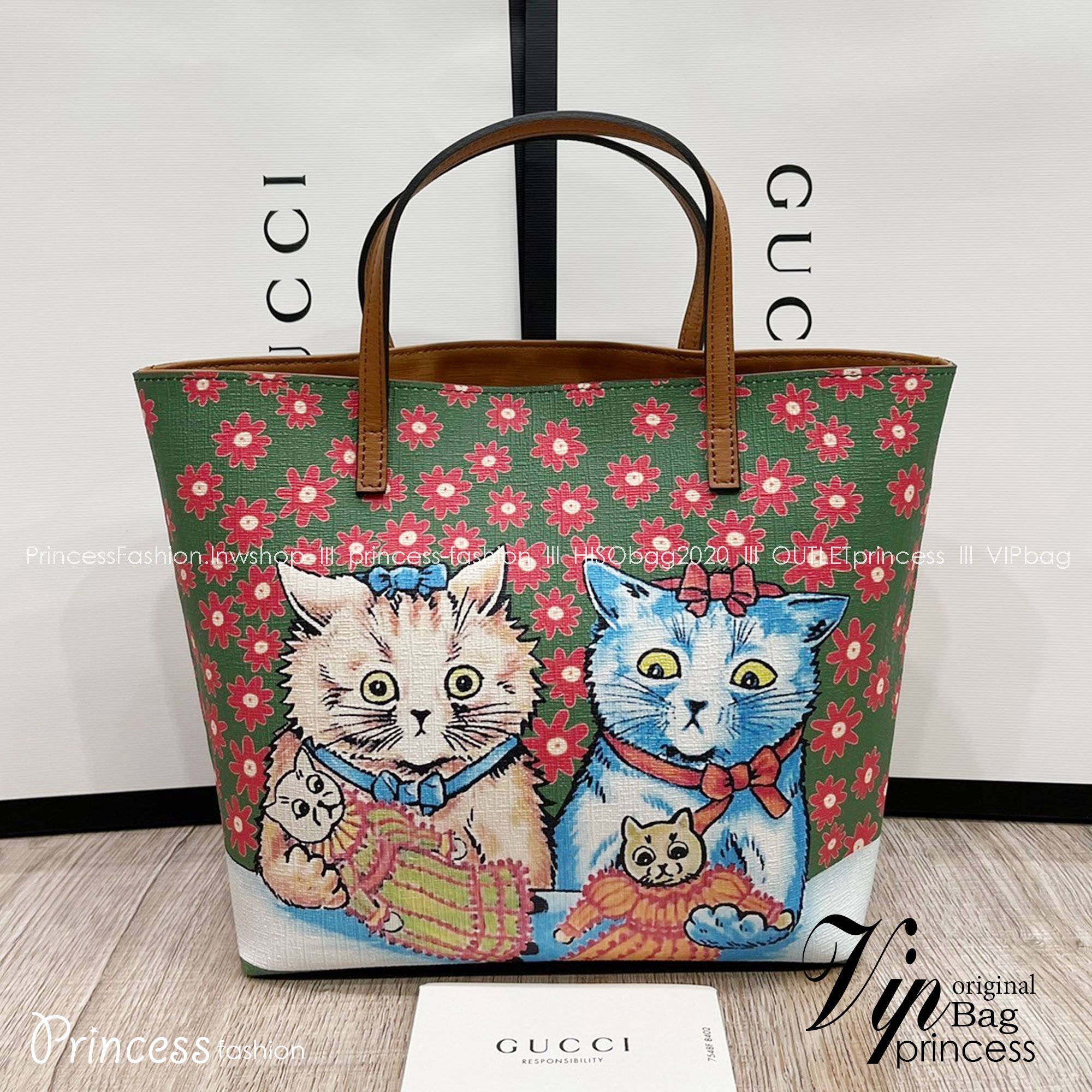GUCCI Children's tote bag / Gucci kid tote / Gucci bag พร้อมส่งสต๊อกแน่น กับกระเป๋าโท้ทคิดท์ ไซส์น่ารักน่าใช้ ฮอตไม่หยุด เด็ดทุกดีไซน์ มีลายเข้าใหม่มากกว่าในรูปนะคะ **สินค้าเกรดออริจินอล 1:1 สลับแท้ งานสวยตามรูป ภาพถ่ายจากงานขายจริง ใช้งานต่างประเทศไ