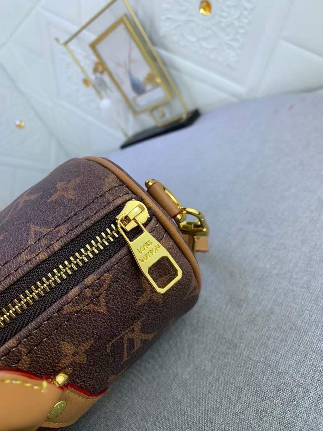 LV Keepall Bandouliere 25 Monogram Canvas กระเป๋าสะพายใบเล็กโมโนแกรม รุ่นใหม่ห้อยพู่ เกรดออริ 1:1 ใช้งานต่างประเทศได้