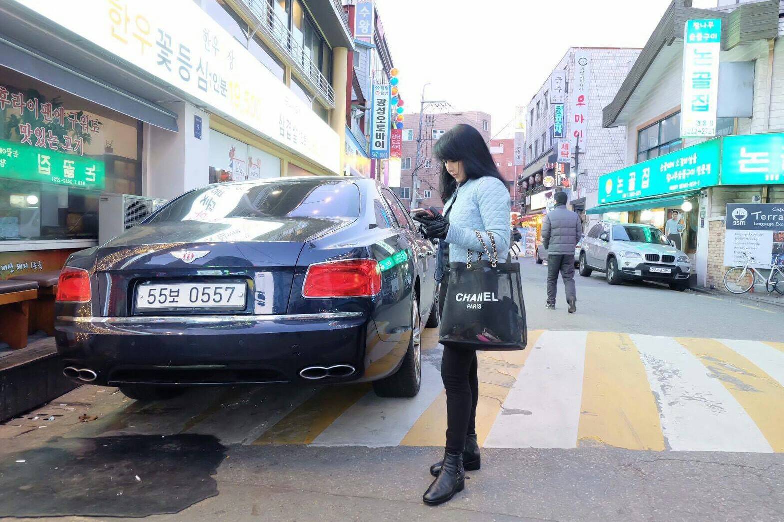 พร้อมส่งความสวยหรู 👠👠 Chanel Shopping Bag With Chain กระเป๋าสะพายใบใหญ่ทรง Shopping Bag Limited Edition พรีเมี่ยมกิ้ฟของแท้นำเข้าจาก Chanel Perfume Counter ของแท้100% (ไม่ใช่งานเลียนแบบ) ใบใหญ่วัสดุ Nylon โปร่ง ♡ ปั้ม CHANEL แบรนด์ส