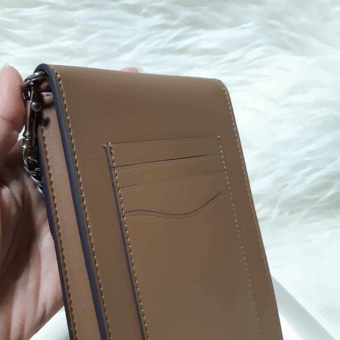 COACH F76357 SNAP PHONE CROSSBODY IN SIGNATURE CANVAS BEST ITEM!! ðâĄïļāļāļĢāļ°āđāļāđāļēāļŠāļ°āļāļēāļĒāđāļāļāļāļāļĢāļ°āļŠāļāļāđ Case phone āđāļŠāđāđāļāļĢāļĻāļąāļāļāđāļĄāļ·āļāļāļ·āļāđāļāđāļāļļāļāļĢāļļāđāļ āļāļĩāđāļāļāđāļĨāļēāļĒāļāļĩāļāļĨāļēāļŠāļŠāļīāļ āļ§āļąāļŠāļāļļāļŦāļāļąāļāđāļāļāļ§āļēāļŠāļāļļāļāļ āļēāļāļāļĩ āļāļēāđāļĨāļ°āļ āļēāļĒāđāļāđāļāđāļāļŦāļāļąāļāļŠāļąāļāđāļāļĢāļēāļ°āļŦāđāđāļĢāļĩāļĒāļ āđāļāļīāļ-āļāļīāļāļāđāļ§āļĒāļāļĢāļ°āļāļļāļĄ āļŠāļēāļĒāļŠāļ°āļāļēāļĒāļĒāļēāļ§āļ